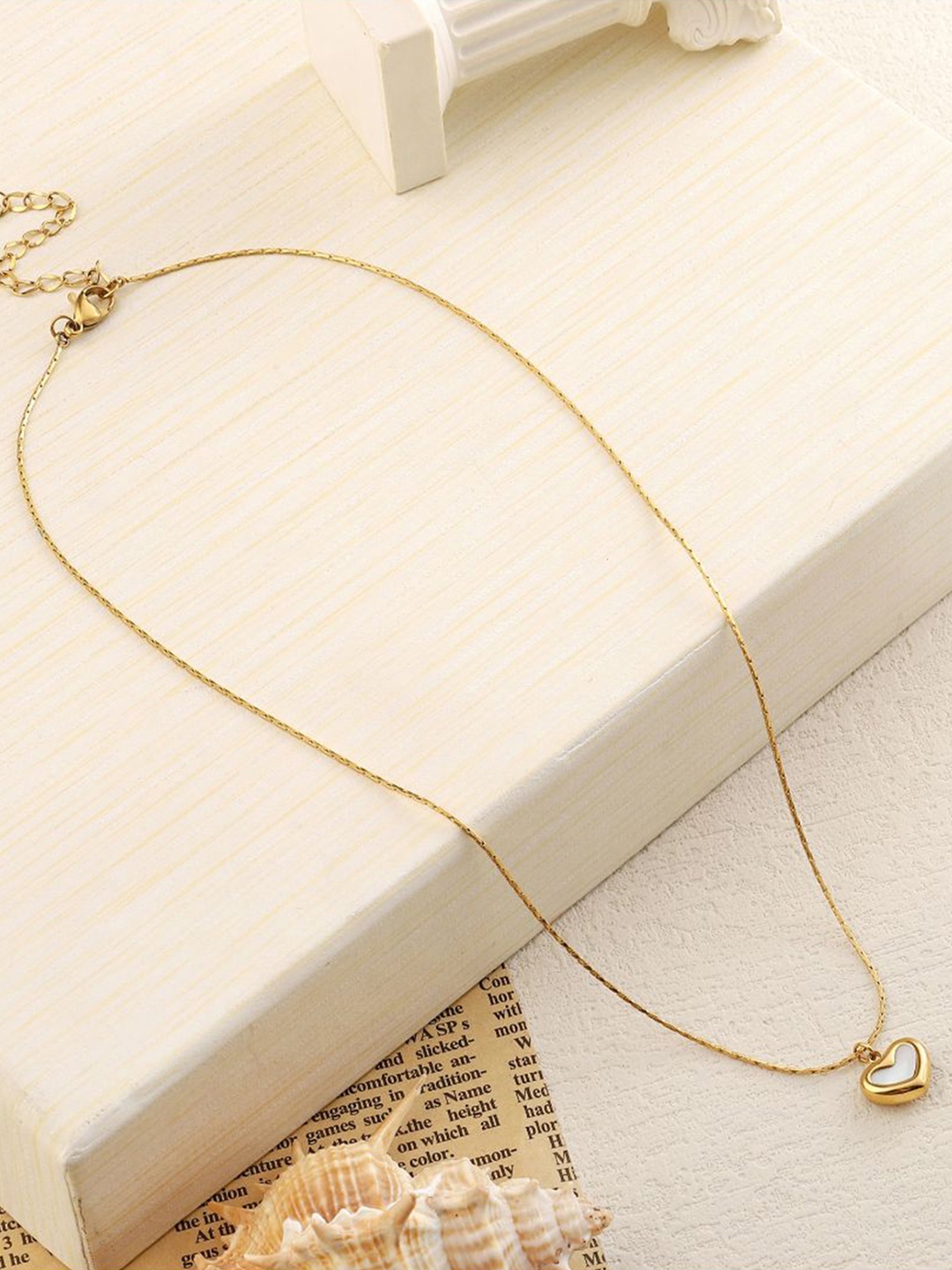 

SALTY Gold-Plated Stainless Steel Heart Shaped Pendant With Chain