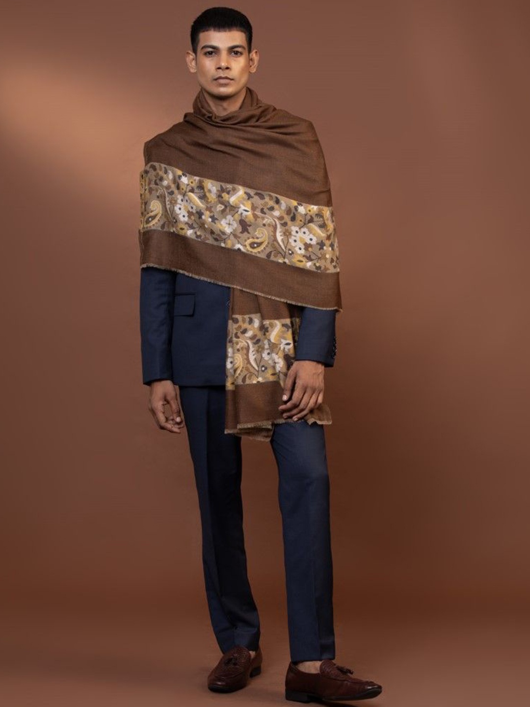 

MODARTA Paisley Printed Woolen Shawl, Brown