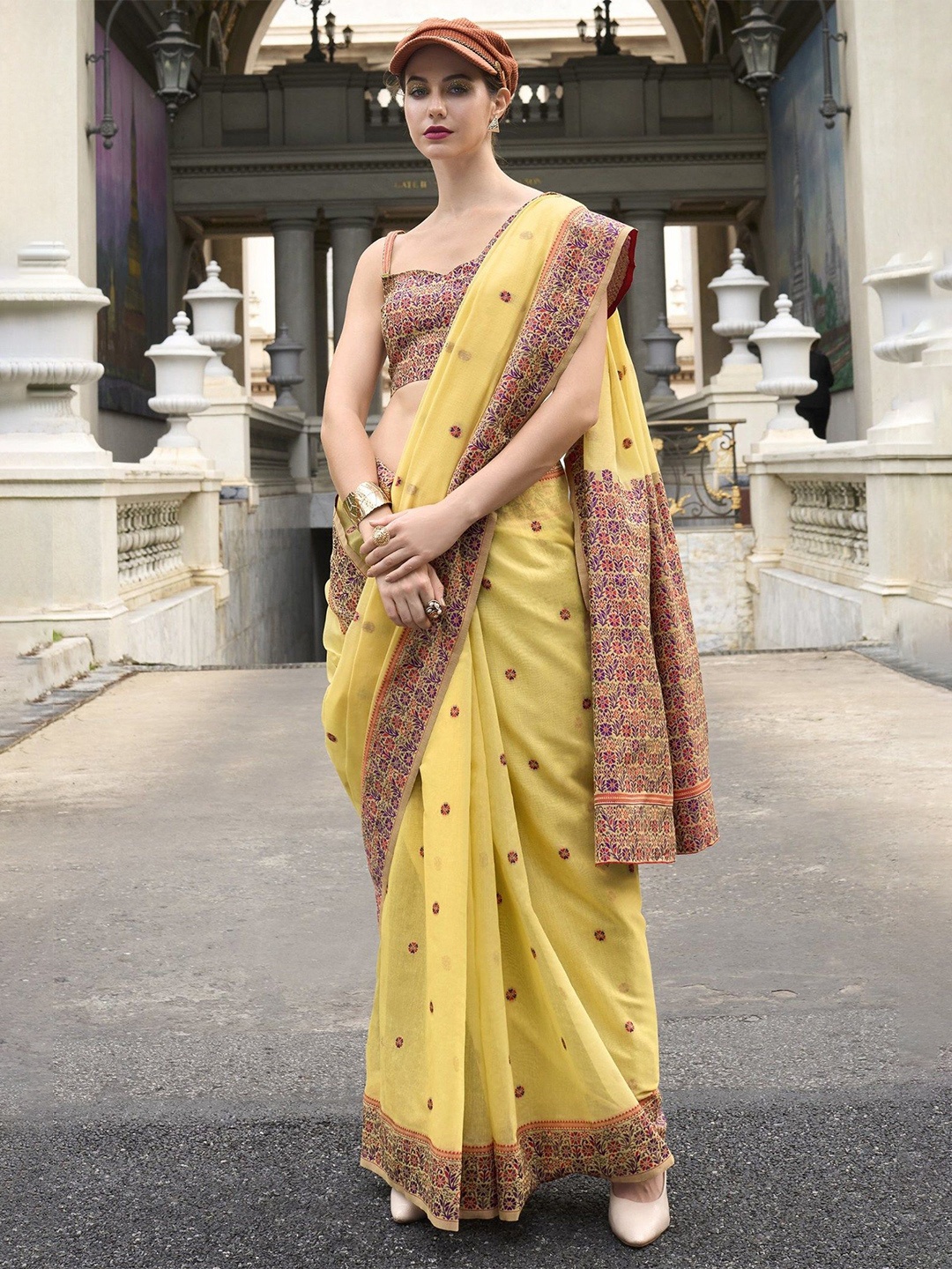 

MySilkLove Woven Design Saree, Yellow