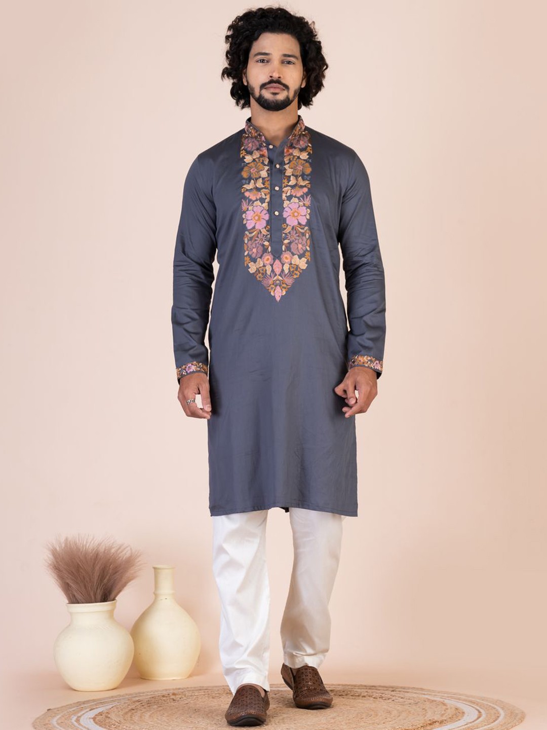

HU - Handcrafted Uniquely Floral Yoke Design Mandarin Collar Pure Cotton Straight Kurta, Grey