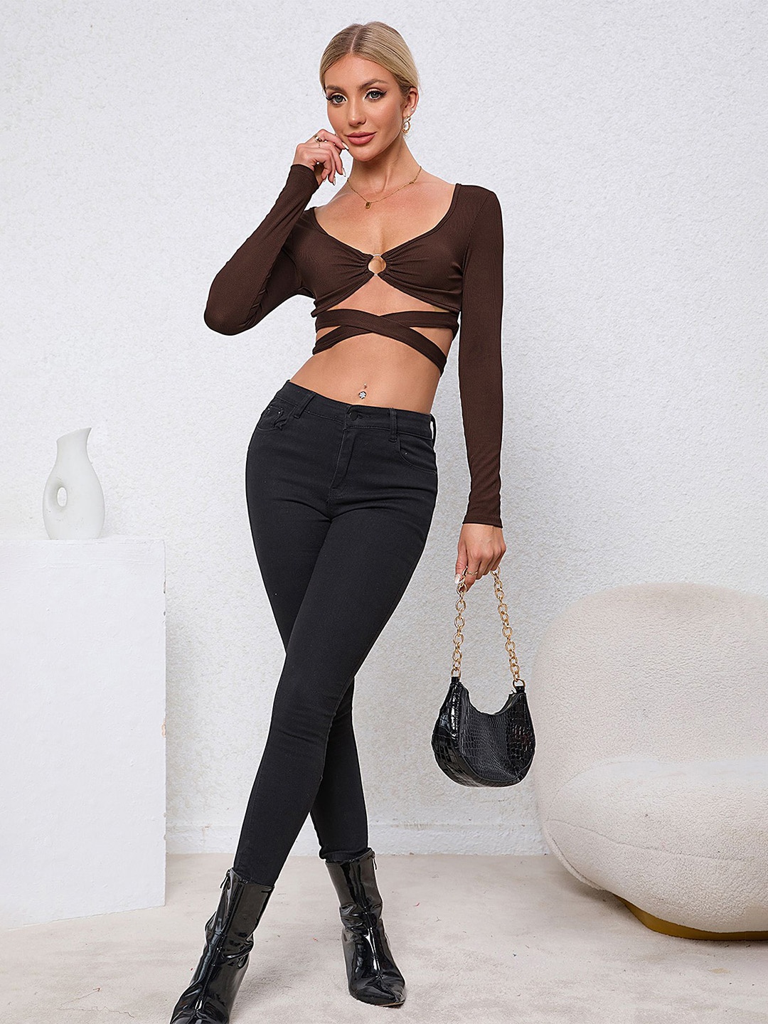 

LULU & SKY Crop Top, Brown
