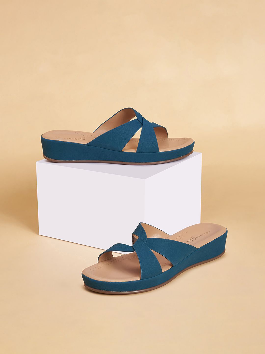 

Forever Glam by Pantaloons Women Solid Open Toe Flats, Blue