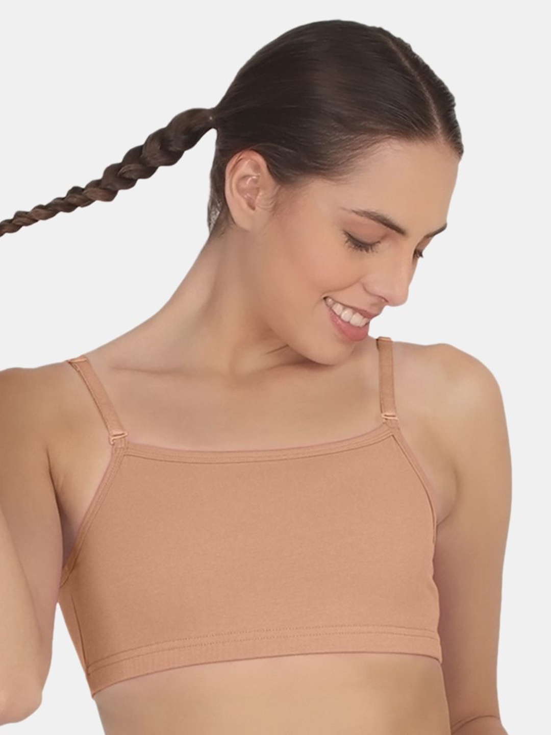 

POOJA RAGENEE Detachable Strap Sports Bra, Nude