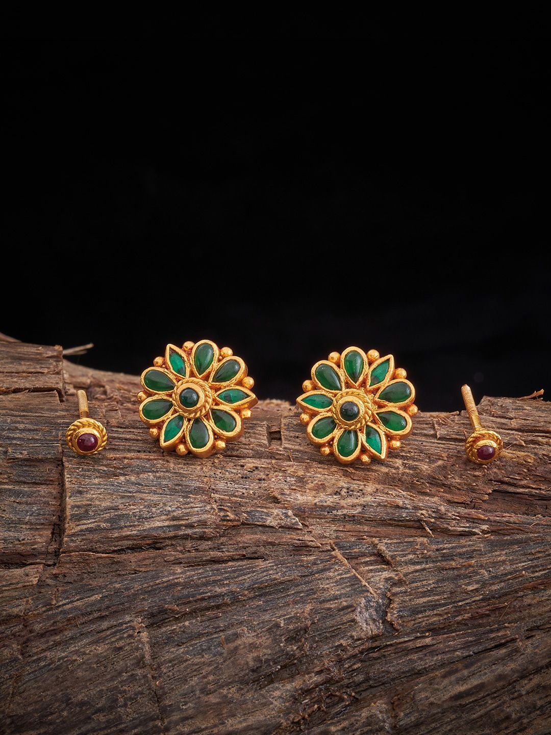 

Kushal's Fashion Jewellery 92.5 Pure Silver Gold-Plated Stones Studded Floral Studs