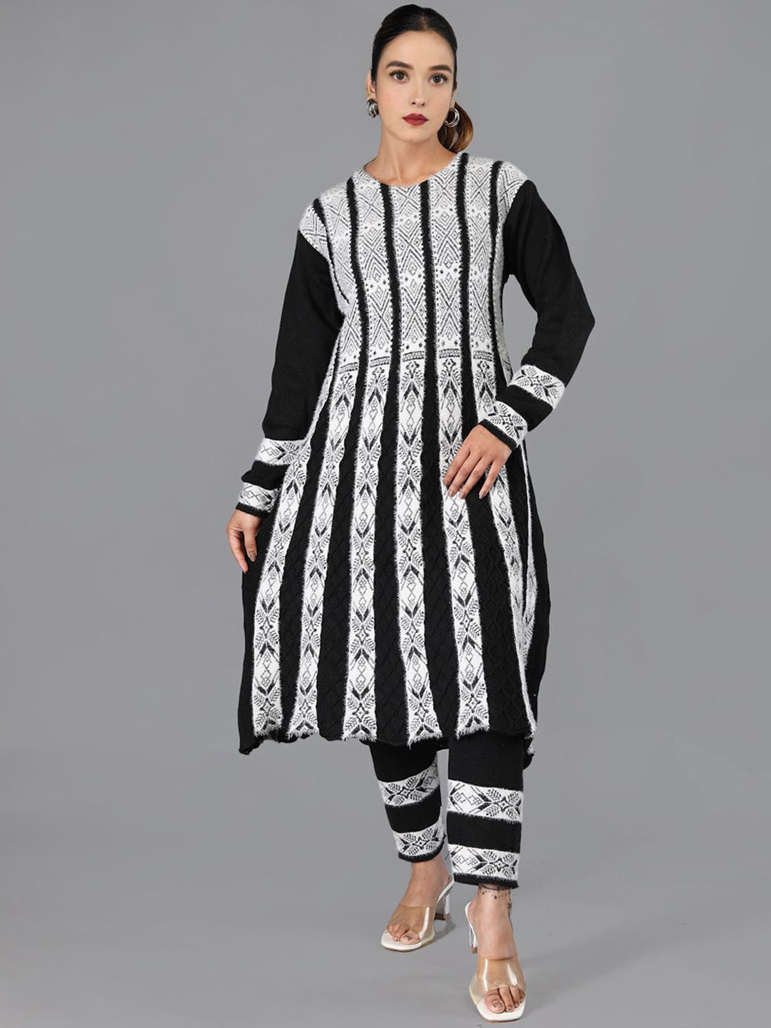 

TYSORT Ethnic Motifs Woven Design Knitted Weave A-Line Kurta With Trouser, Black