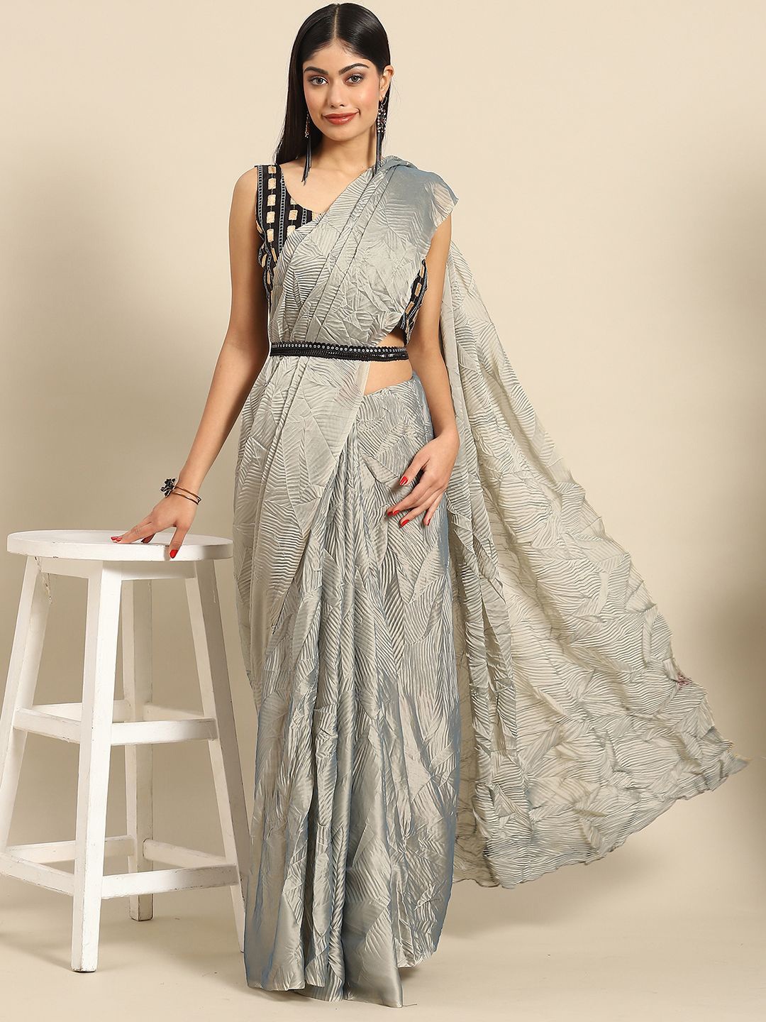 

KALINI Striped Saree, Grey