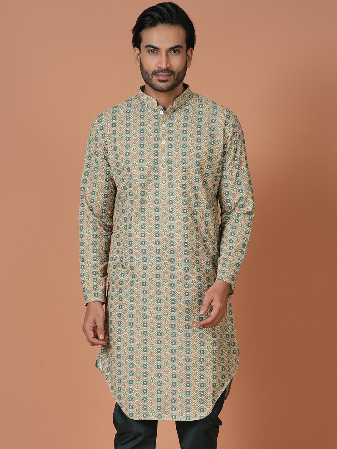 

Sayisha Geometric Printed Mandarin Collar Straight Kurta, Brown