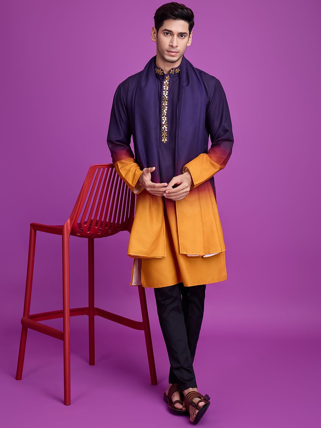 

ODETTE Colourblocked Mandarin Collar Thread Work Kurta, Purple