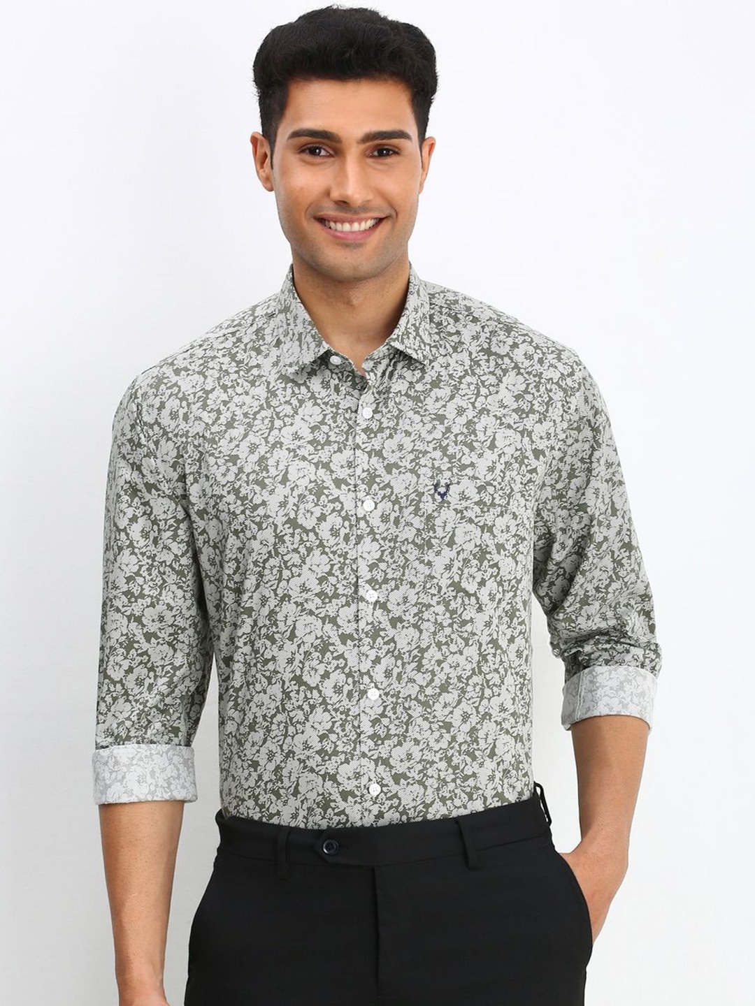 

Allen Solly Men Slim Fit Floral Opaque Printed Formal Shirt, Green