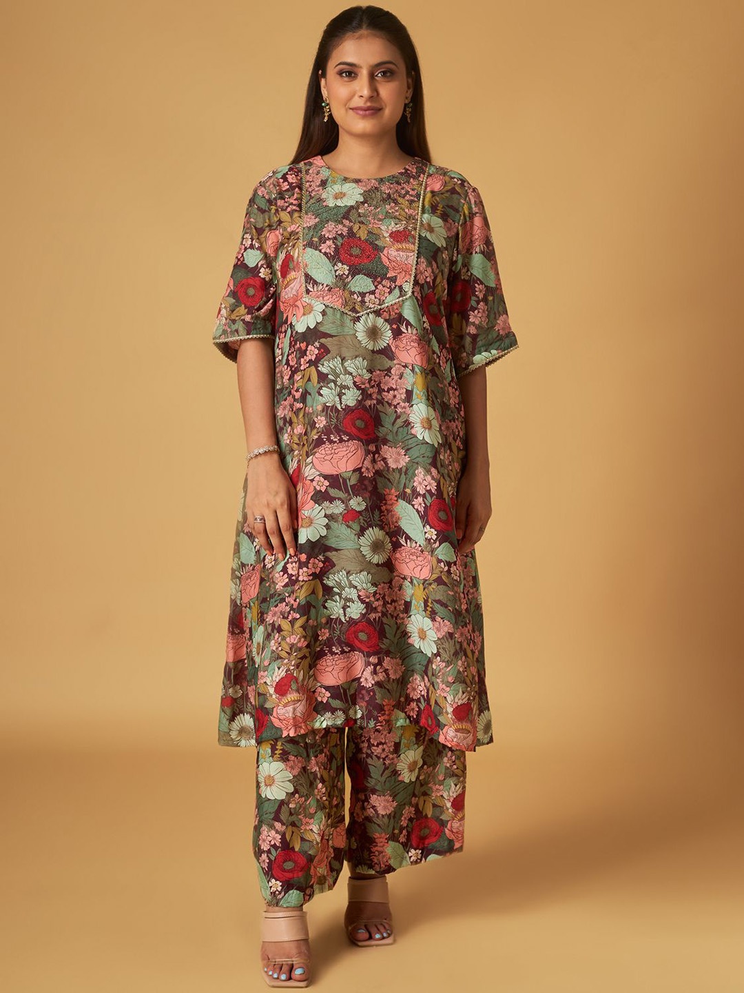 

Maisolos Floral Printed Cotton Silk Straight Kurta with Palazzos, Green