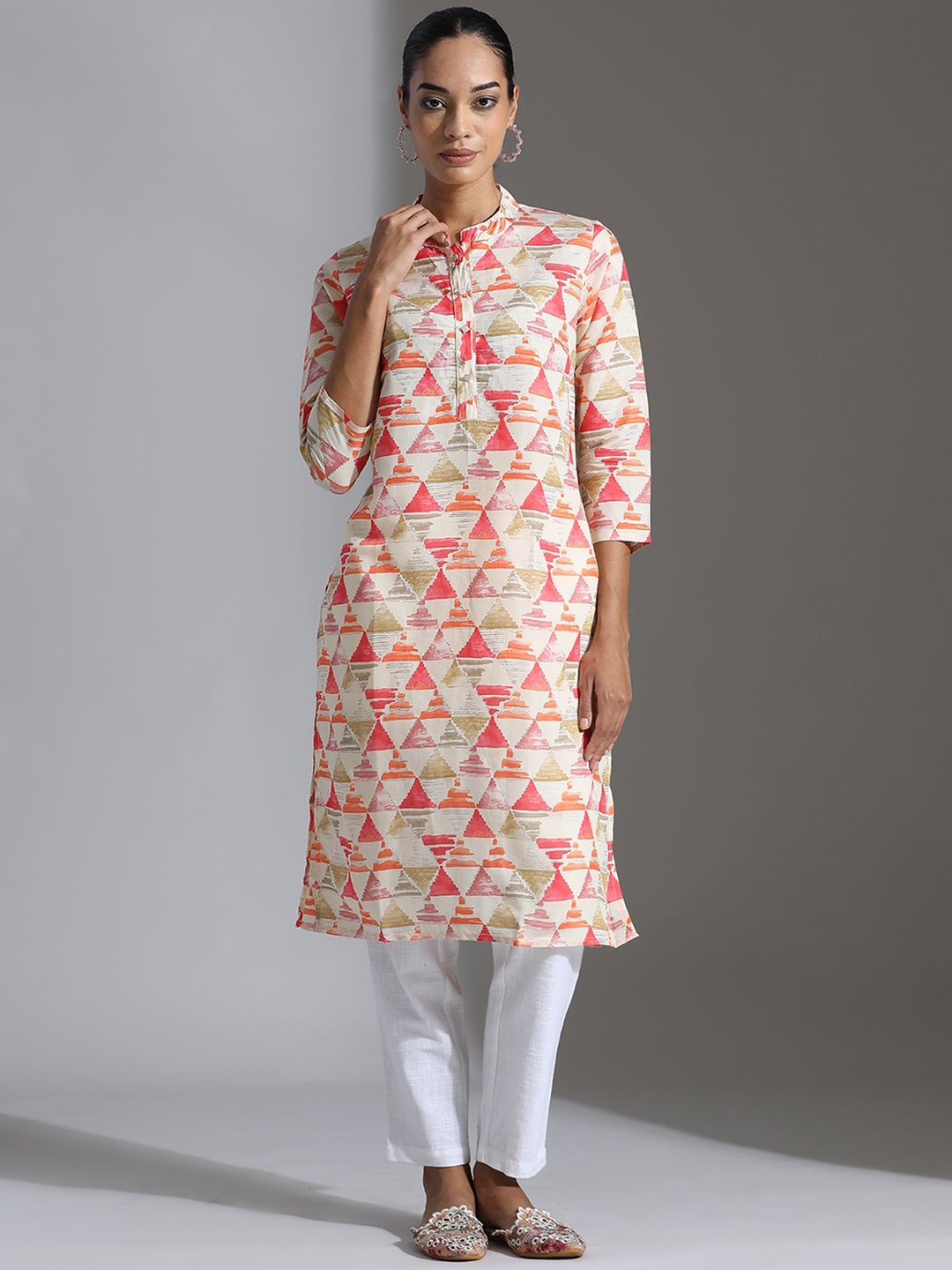 

Jaipur Kurti Cream Coloured Geometric Printed Mandarin Collar Chanderi Cotton Kurta