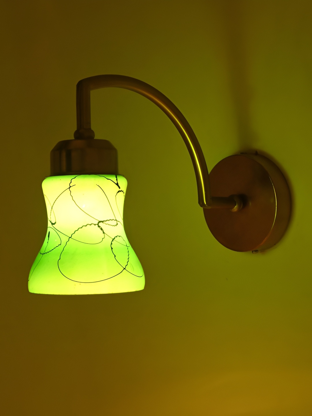 

Afast Green & Black Glass Contemporary Bell Shaped Wall Lamp