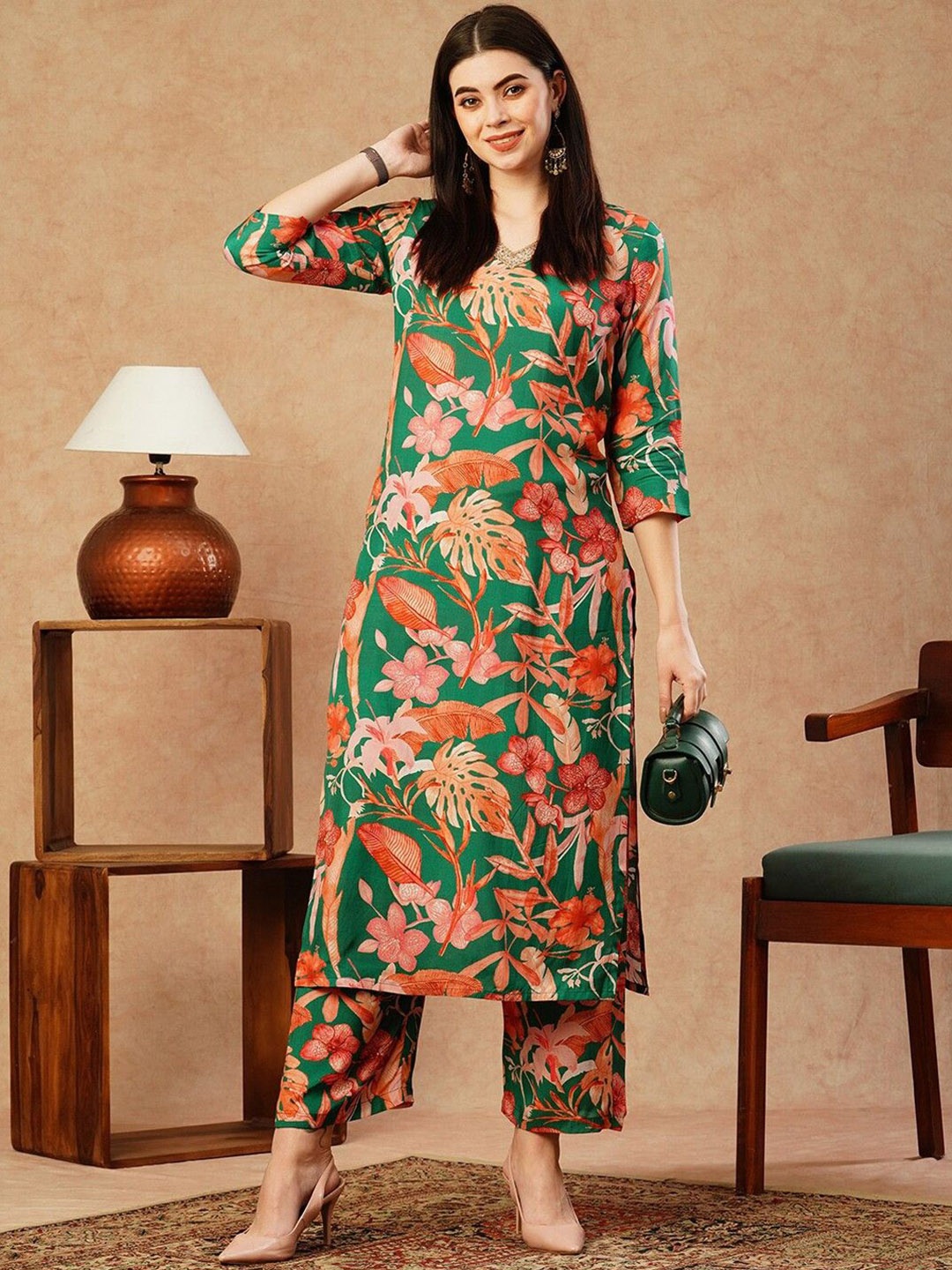

Anni Designer Floral Printed Gotta Patti Straight Kurta With Palazzo, Green