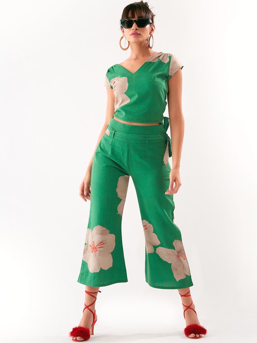 

BOONS n PERKKS Floral Printed V-Neck Top With Trousers, Green