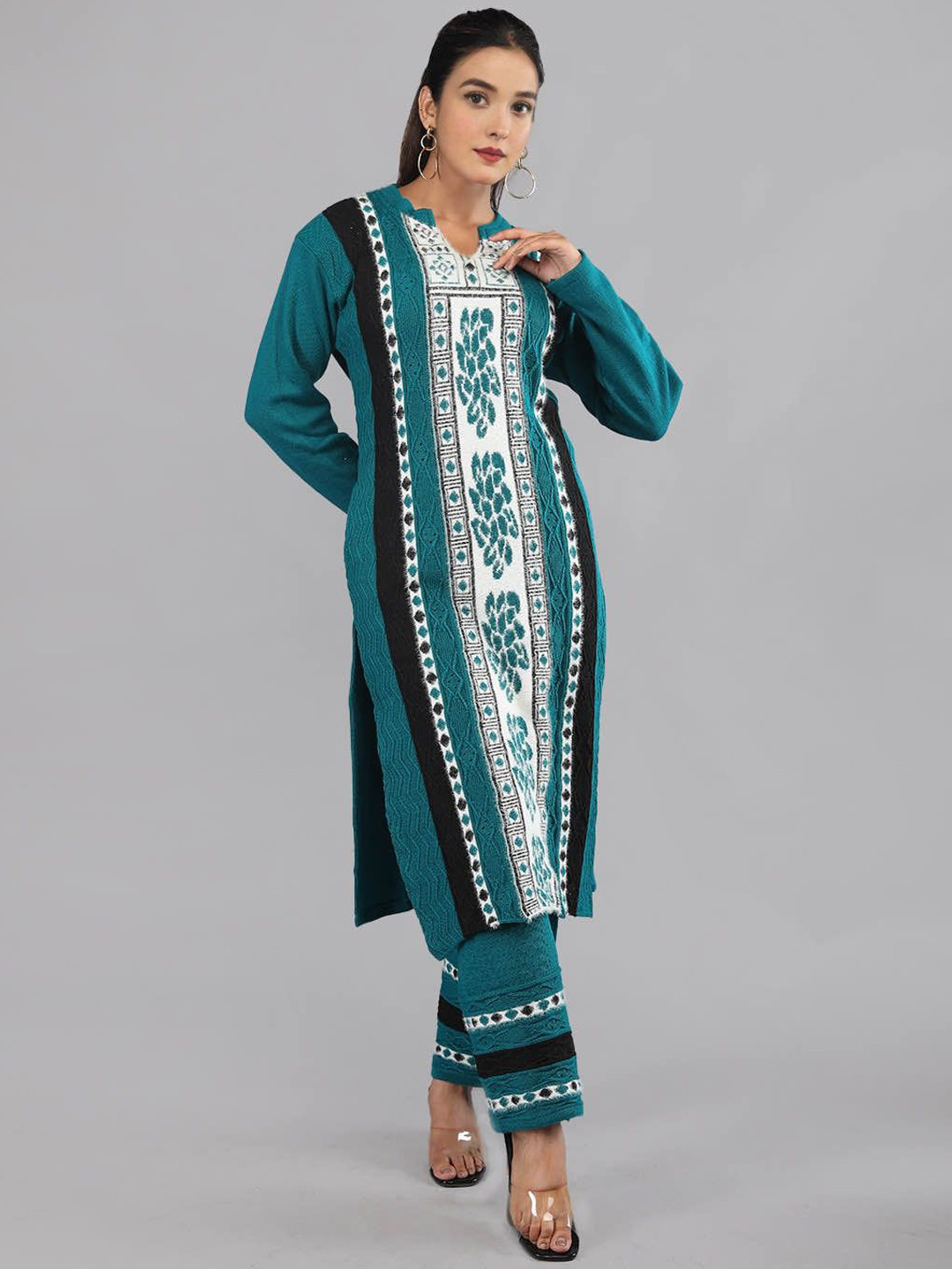 

TYSORT Floral Woven Design Mandarin Collar Knitted Weave A-Line Kurta With Trouser, Green