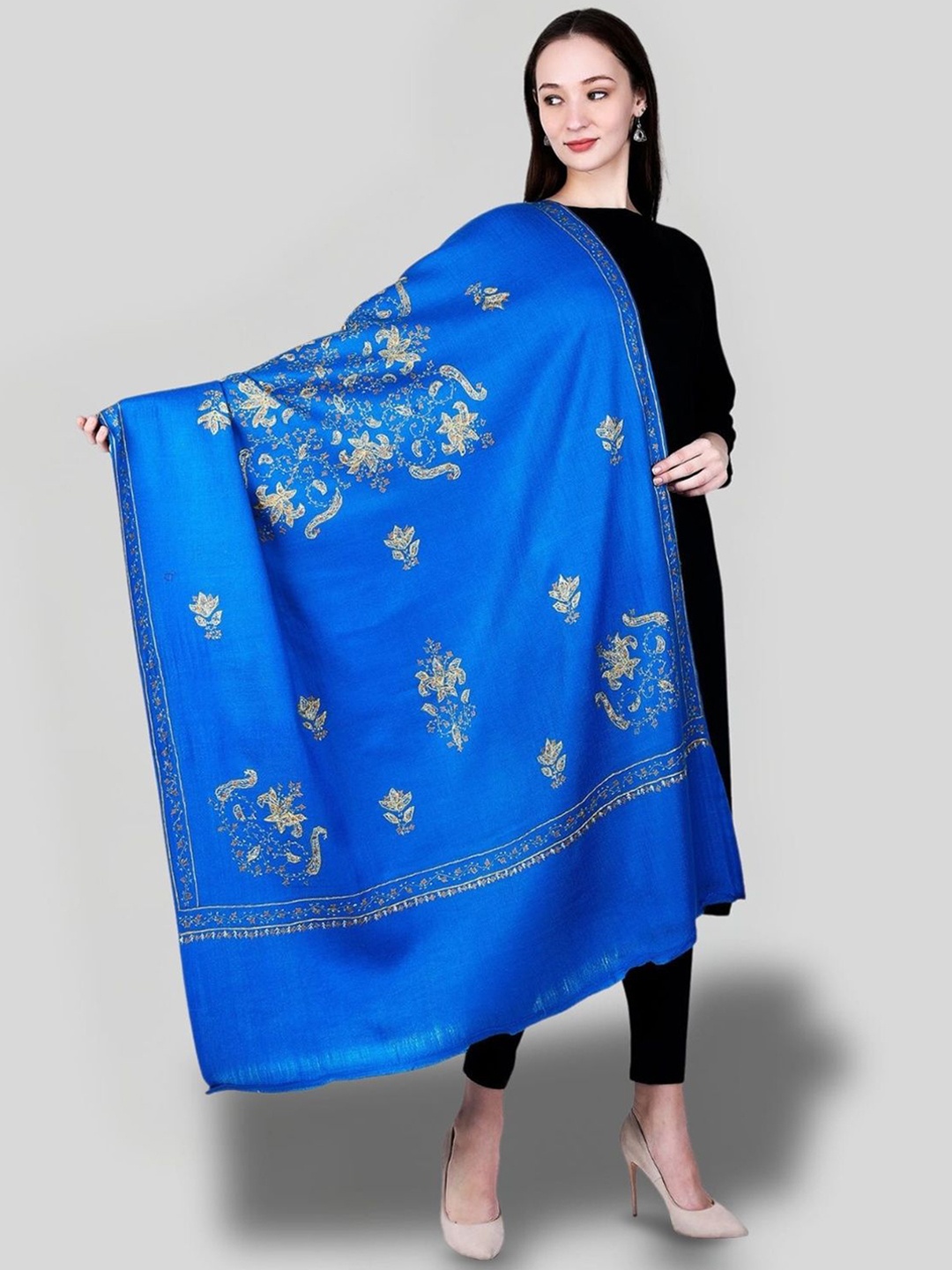 

SWI Stylish Floral Embroidered Pure Woollen Shawl, Blue
