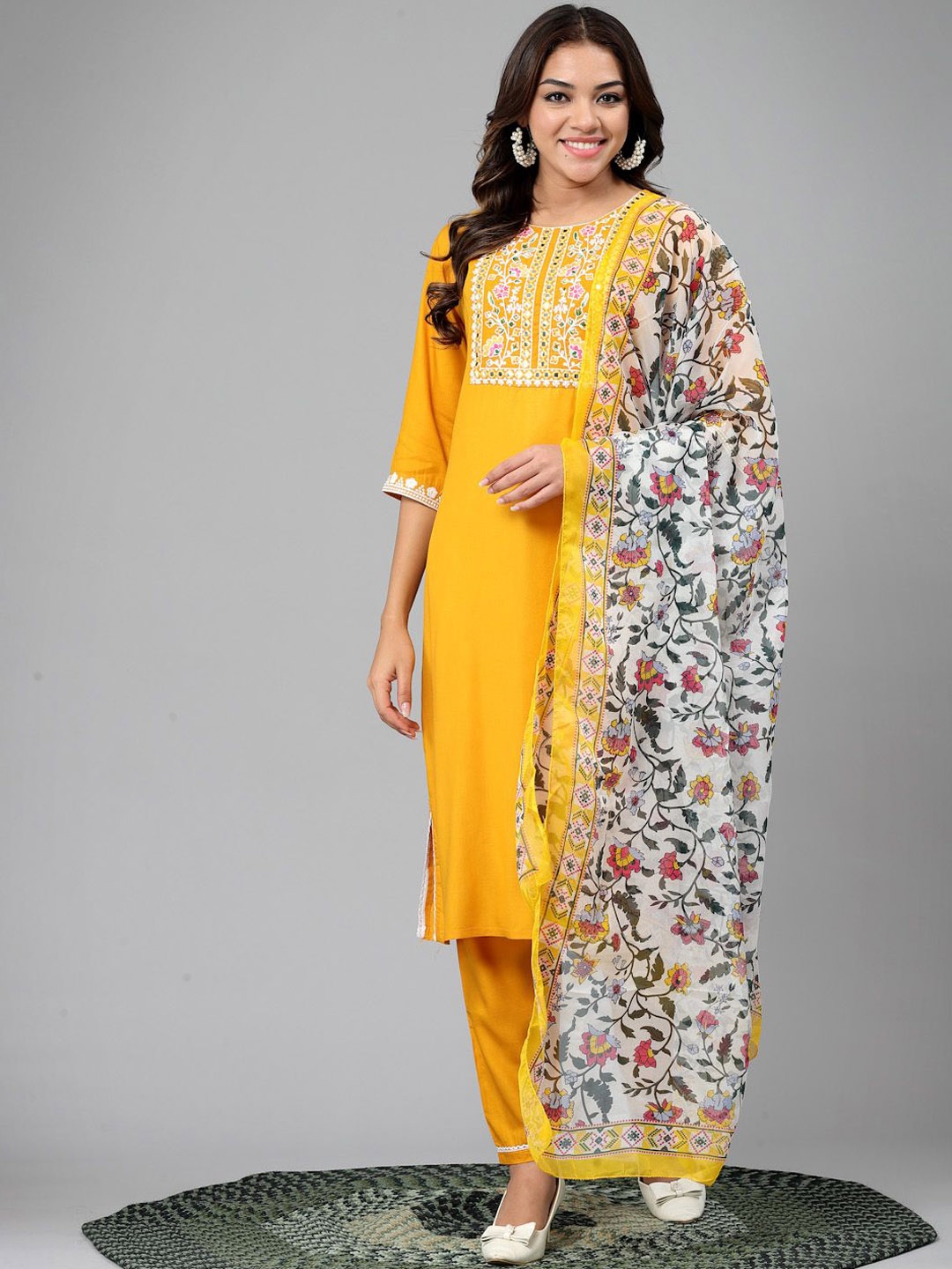 

Piludi Floral Yoke Design Thread Work Kurta with Trousers & Dupatta, Yellow