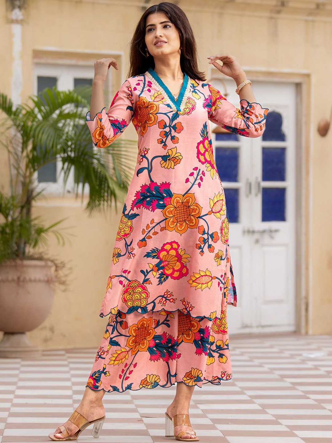 

KALINI Floral Printed V-Neck Straight Kurta with Trousers, Peach