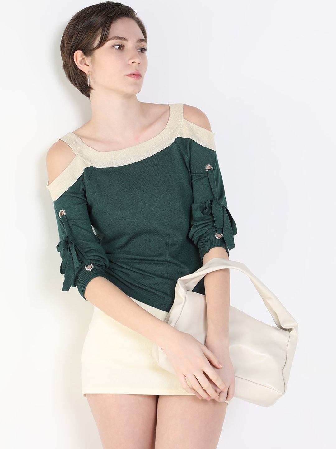 

SHOWOFF Cold-Shoulder Top, Green