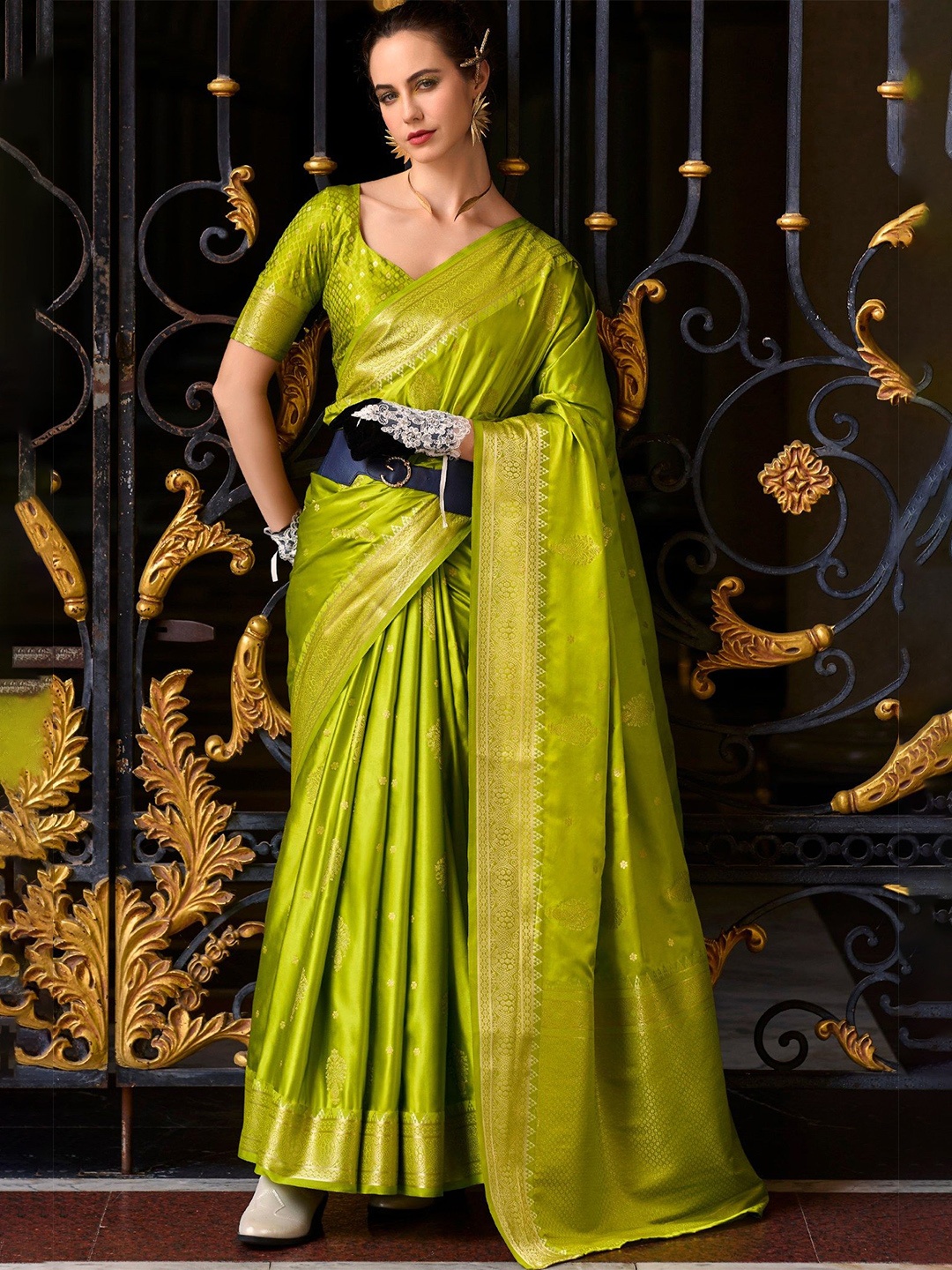 

MySilkLove Woven Design Zari Satin Saree, Green