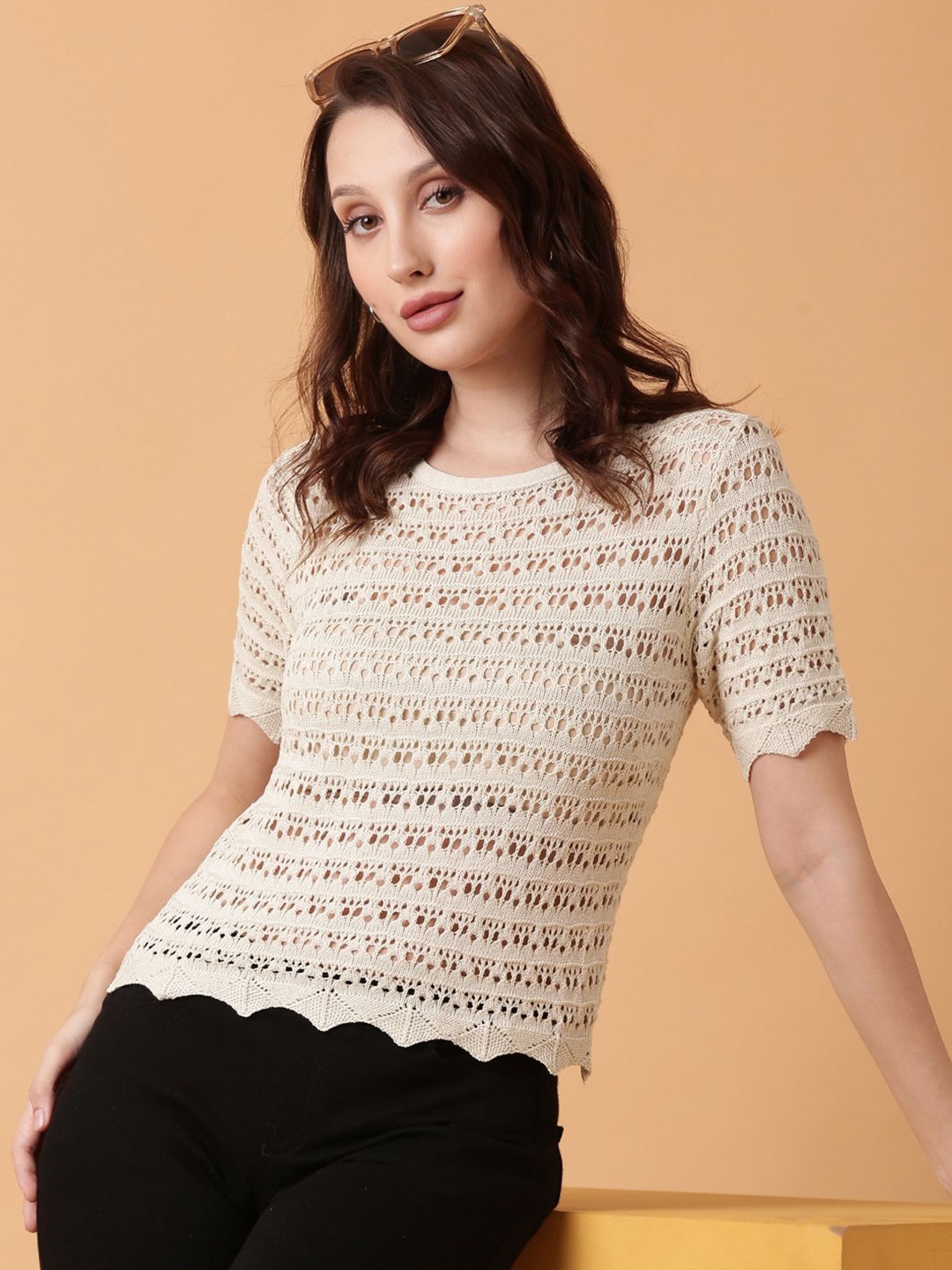 

SHOWOFF Crochet Top, Cream