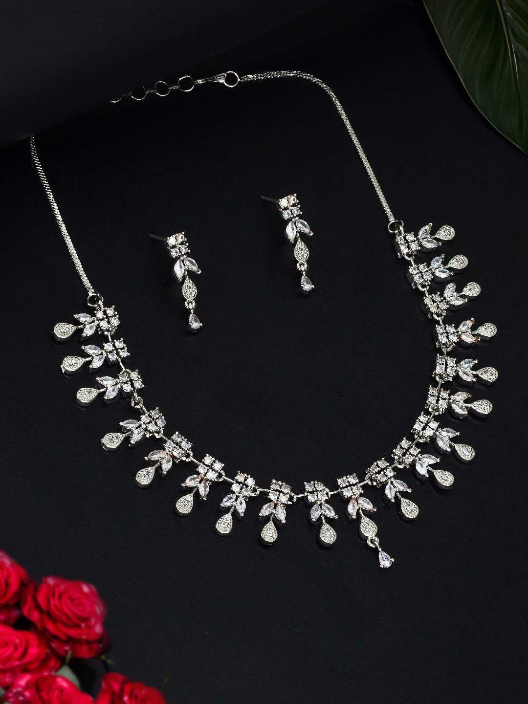 

PRIVIU Rhodium Plated Teardrop American Diamond Studded Jewellery Set, Silver