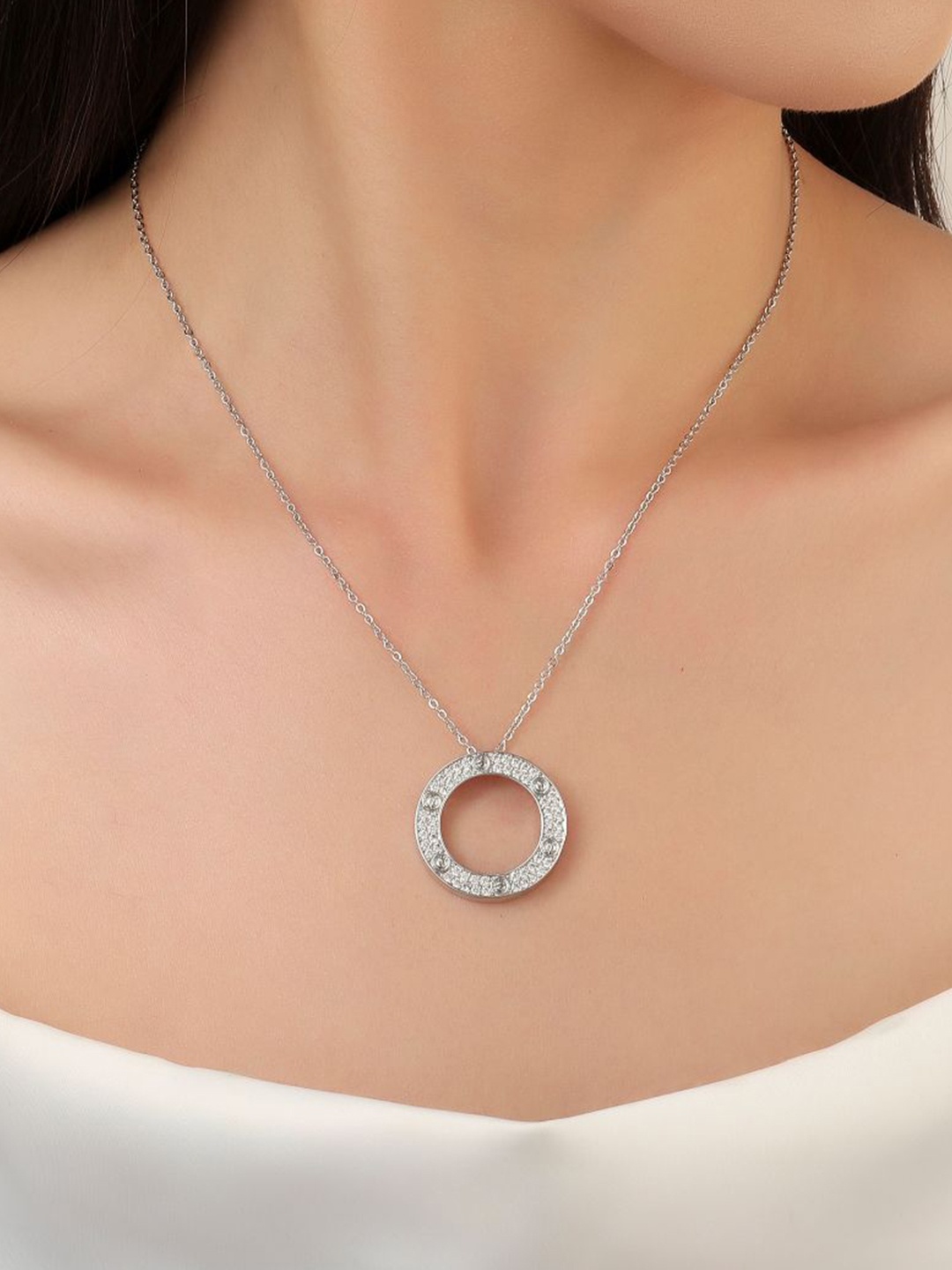 

SALTY Circular Wheel Charm Pendant & Chain, Silver