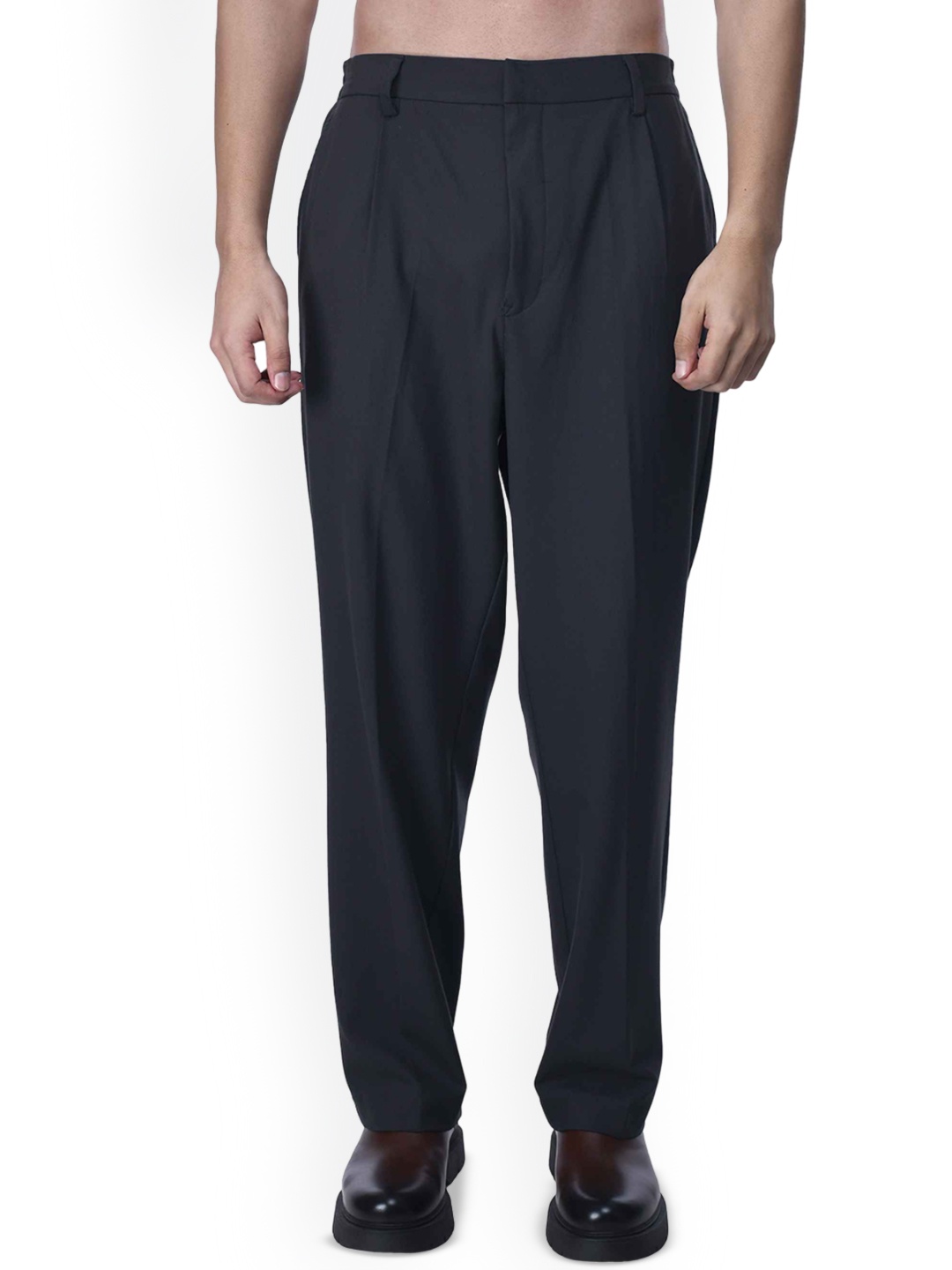 

Tailoraedge Men Relaxed Fit Pleated Trousers, Grey