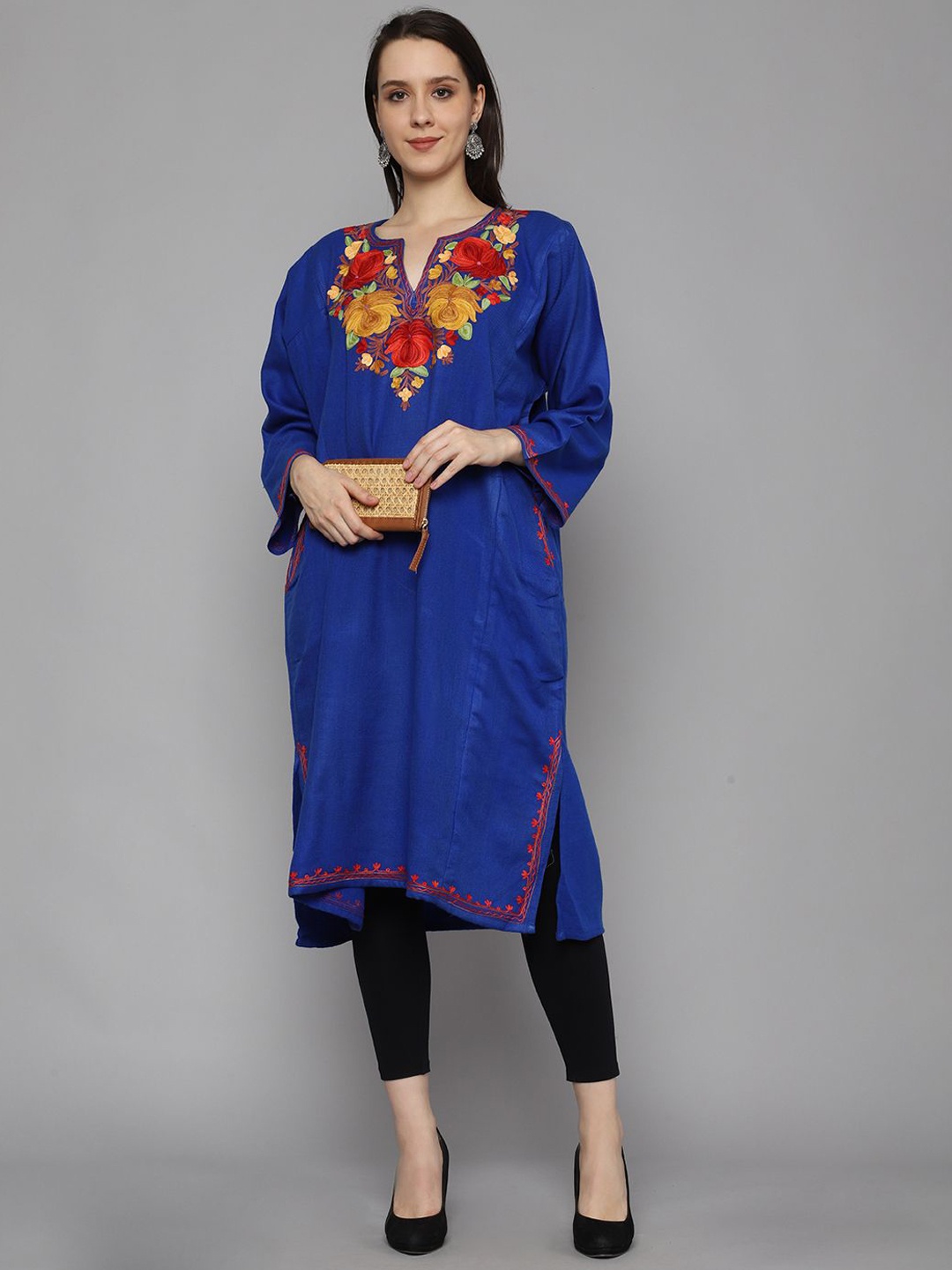 

CRAFTBAZAR Floral Embroidered Notch Neck Straight Kurta, Blue