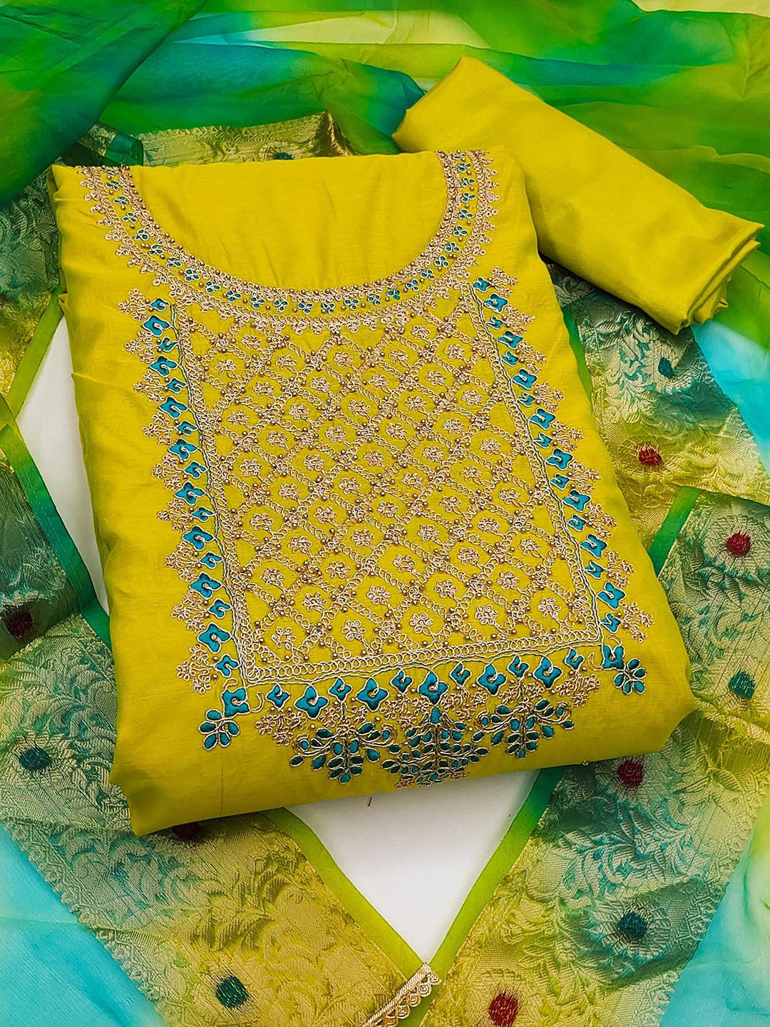 

Ishin Embroidered Unstitched Dress Material, Green