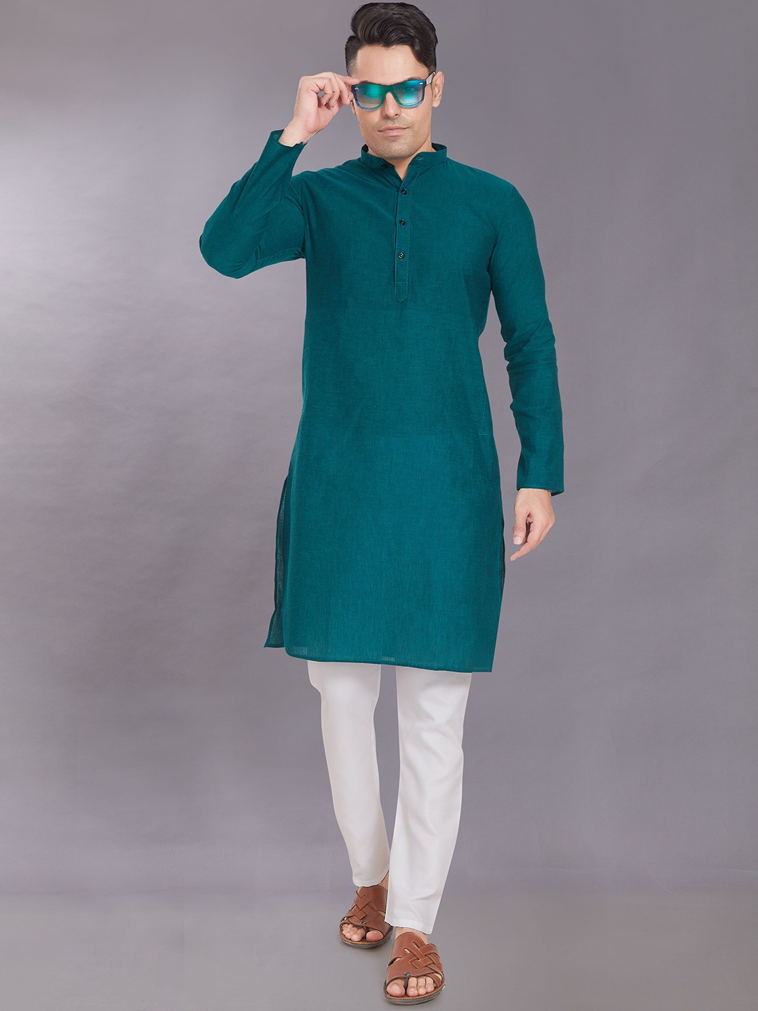 

DIVISIVE Mandarin Collar Regular Pure Cotton Kurta With Pyjama, Teal