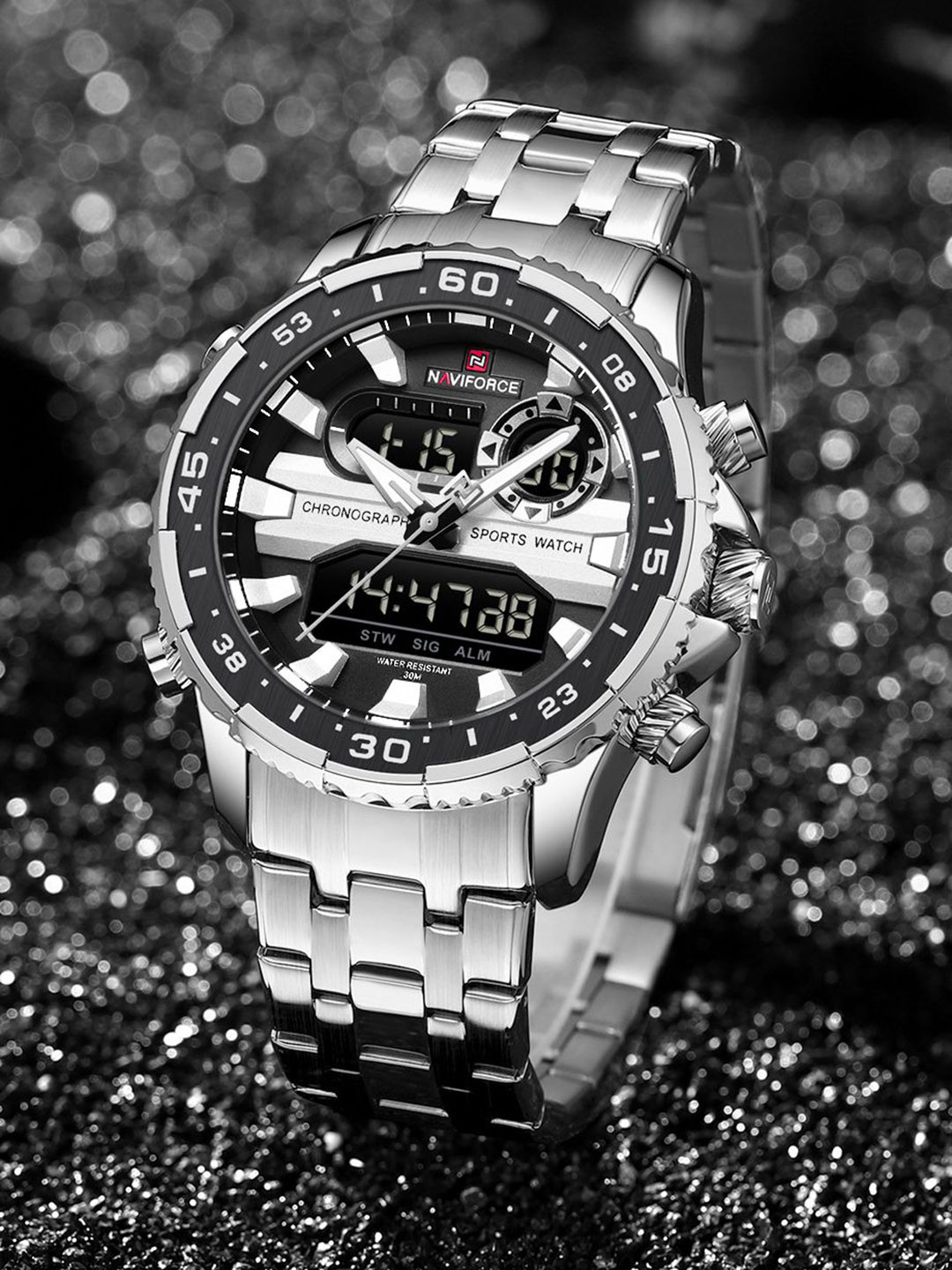 

Naviforce Men Brass Embellished Dial & Stainless Steel Straps Analogue and Digital Multi Function Watch, Silver