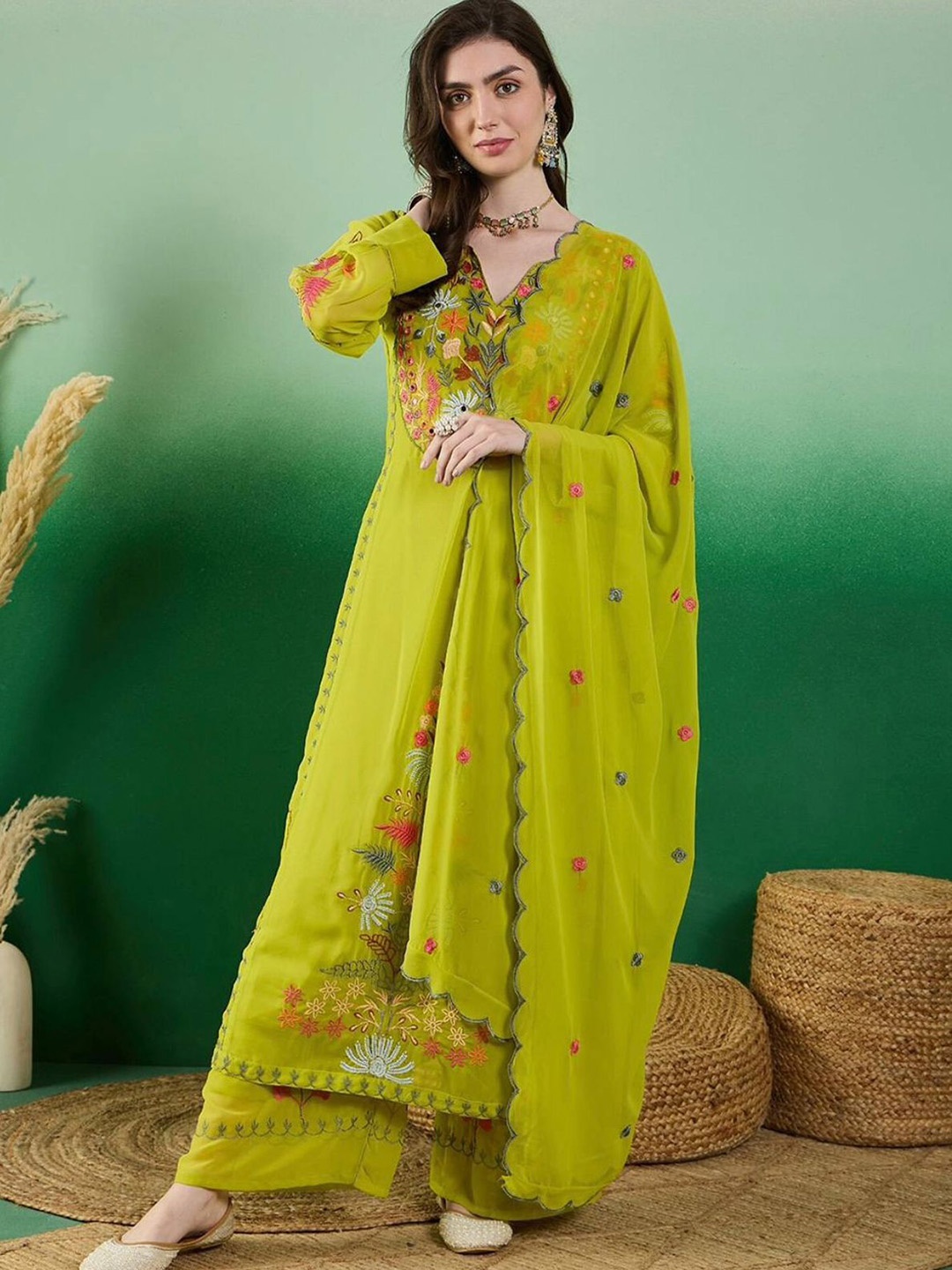 

ATRAENTA Floral Embroidered Thread Work Straight Kurta With Trousers & Dupatta, Green