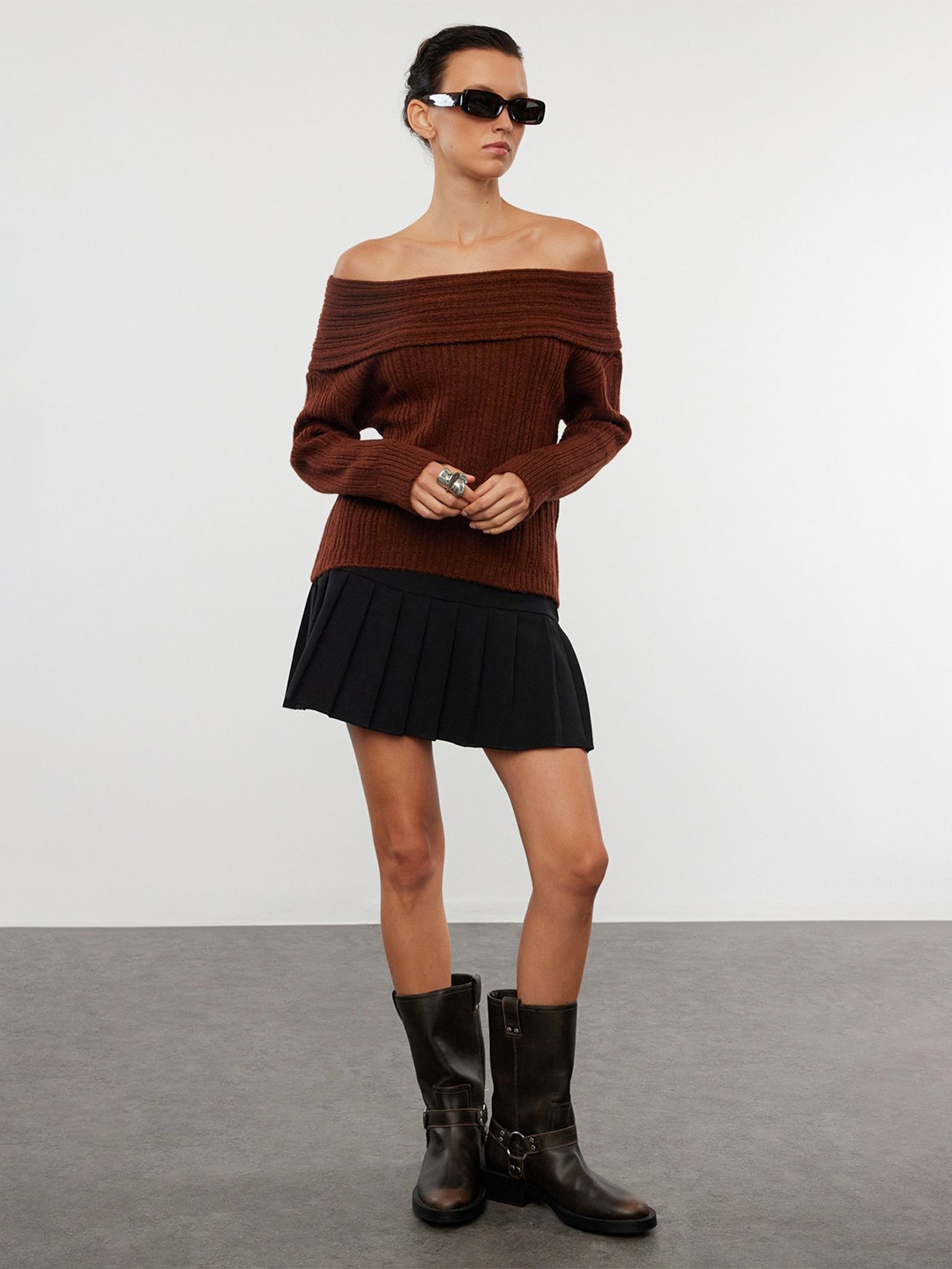 

Trendyol Off-Shoulder Bell Sleeve Bardot Top, Na