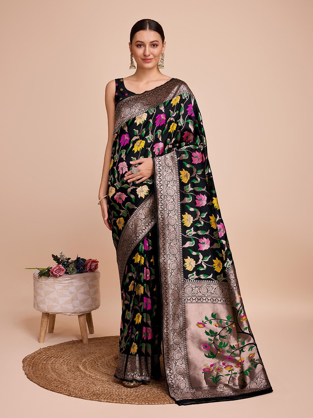 

Kriyansh Woven Design Zari Silk Cotton Paithani Saree, Black