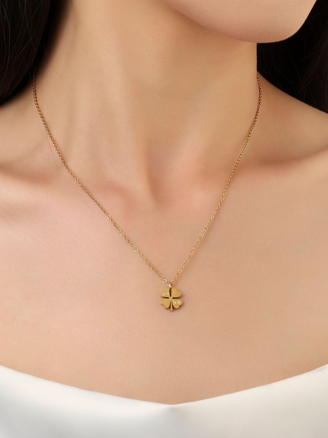 

SALTY Samuray Clover Gold Necklace