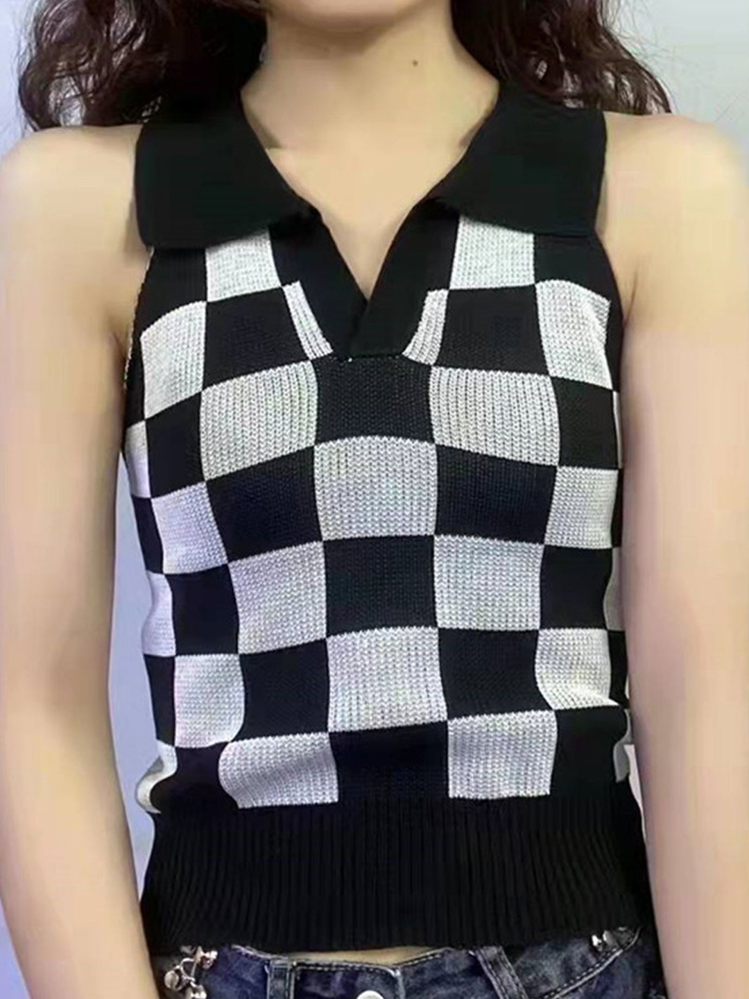 

LULU & SKY Geometric Print Crop Top, Black