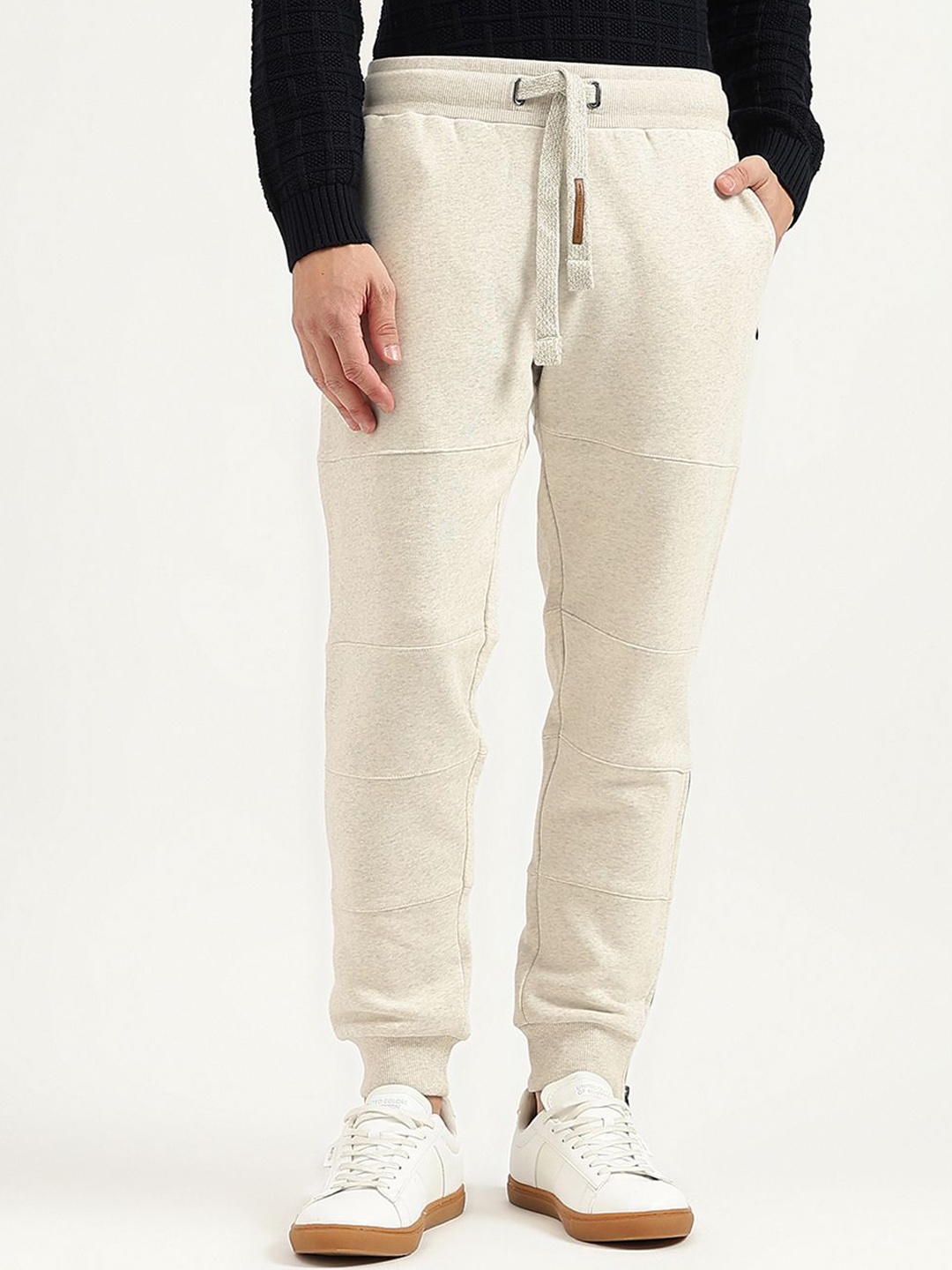 

United Colors of Benetton Men Regular Fit Mid Rise Joggers, Cream