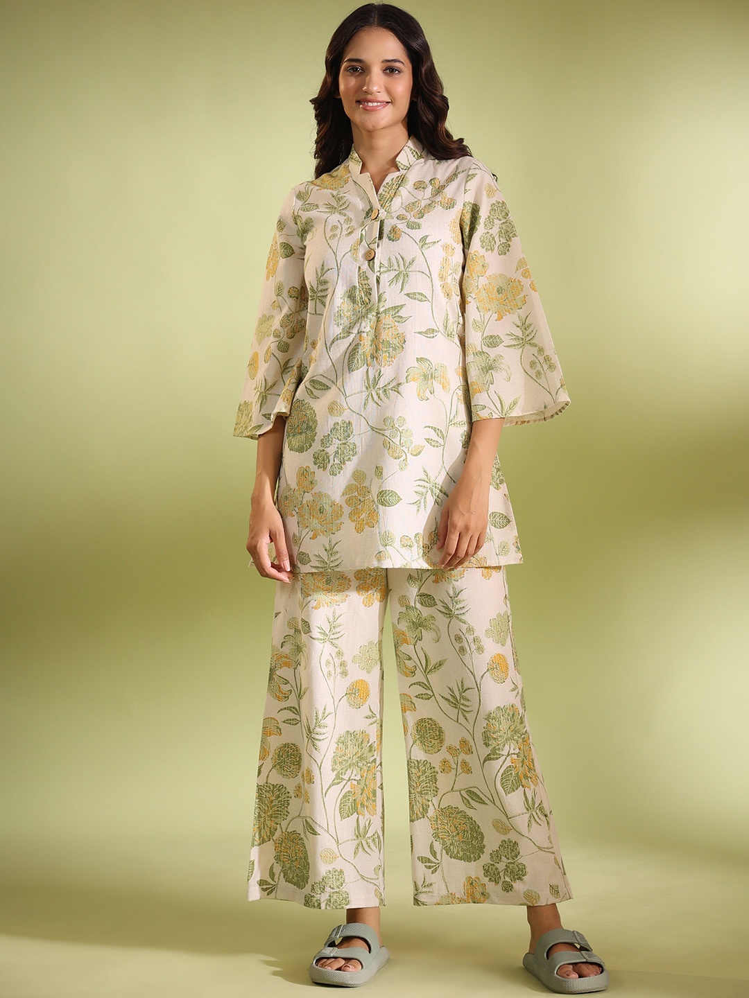 

KALINI Printed Mandarin Collar Tunic with Palazzos, White