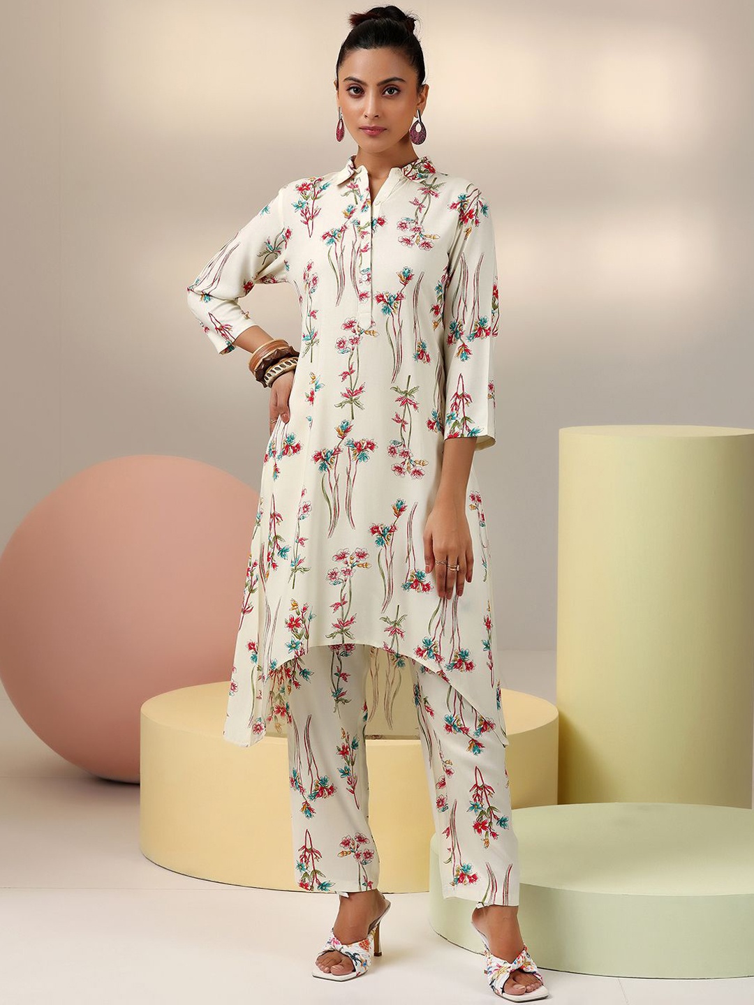 

Libas Floral Printed Mandarin Collar Longline Tunic With Trousers, Cream