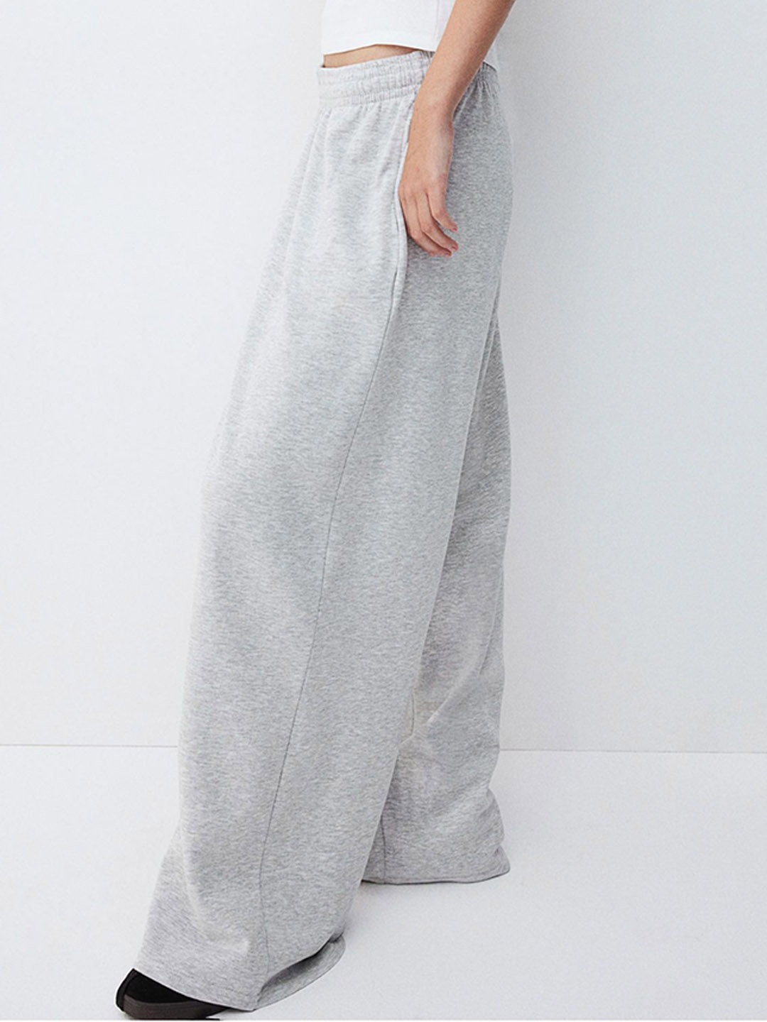 

H&M Women Wide Joggers, Grey