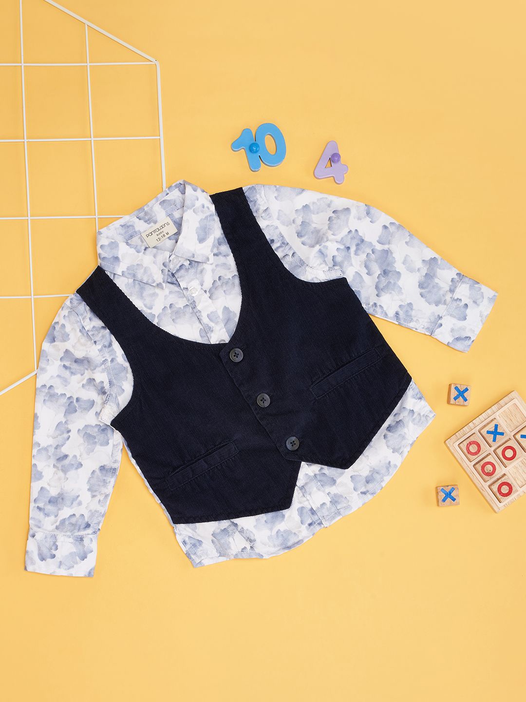 

Pantaloons Baby Boys Opaque Printed Party Shirt, White