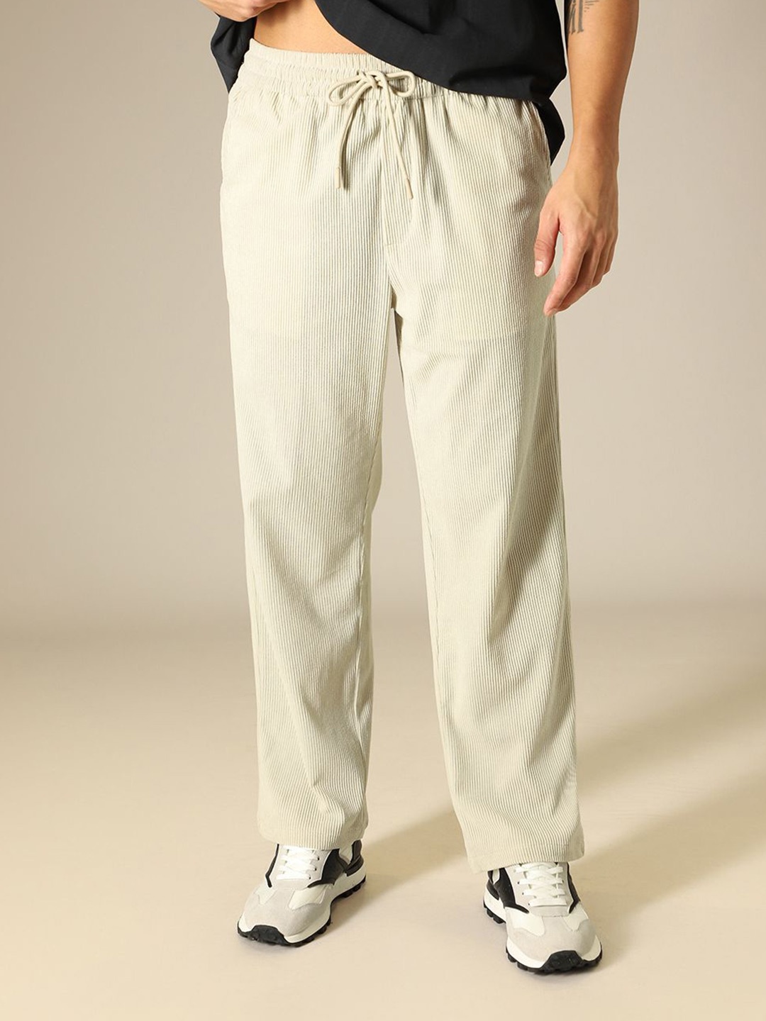 

Banana Club Men Relaxed Corduroy Trousers, Cream