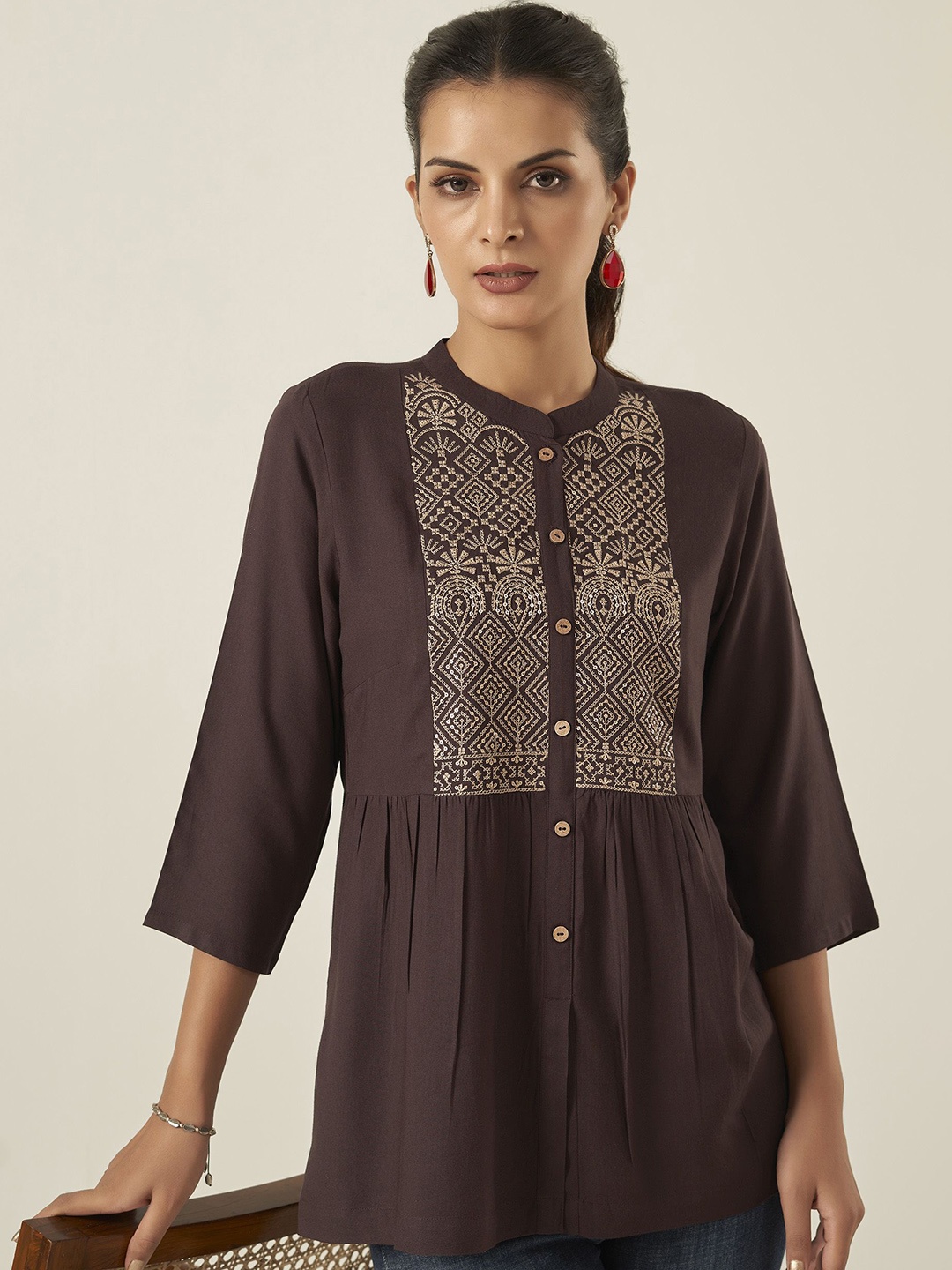 

Anouk Ethnic Motifs Embroidered Mandarin Collar Kurti, Brown