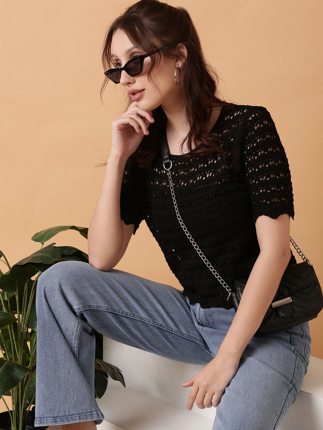 

SHOWOFF Crochet Top, Black