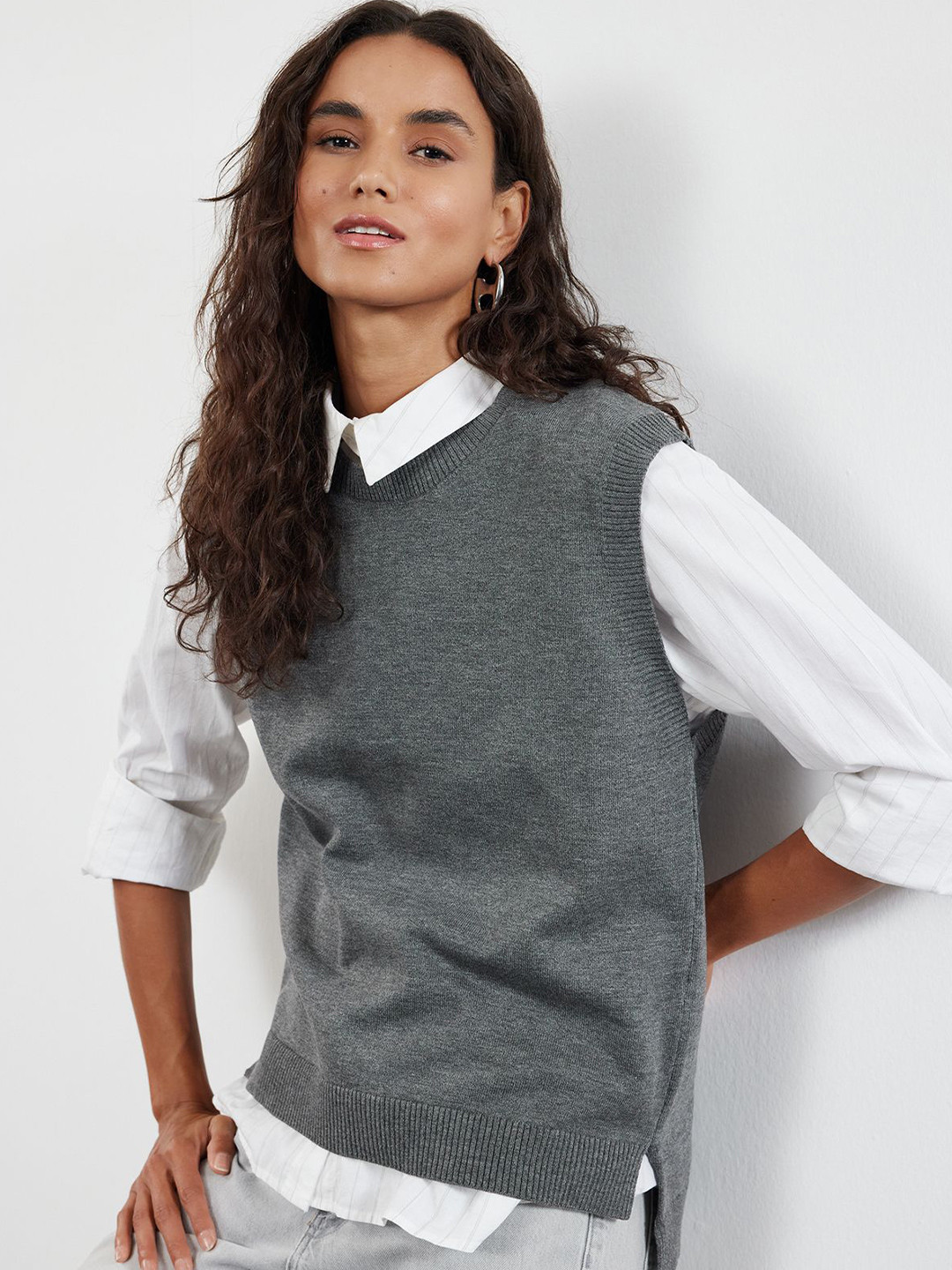 

Trendyol Women Sweater Vest, Grey