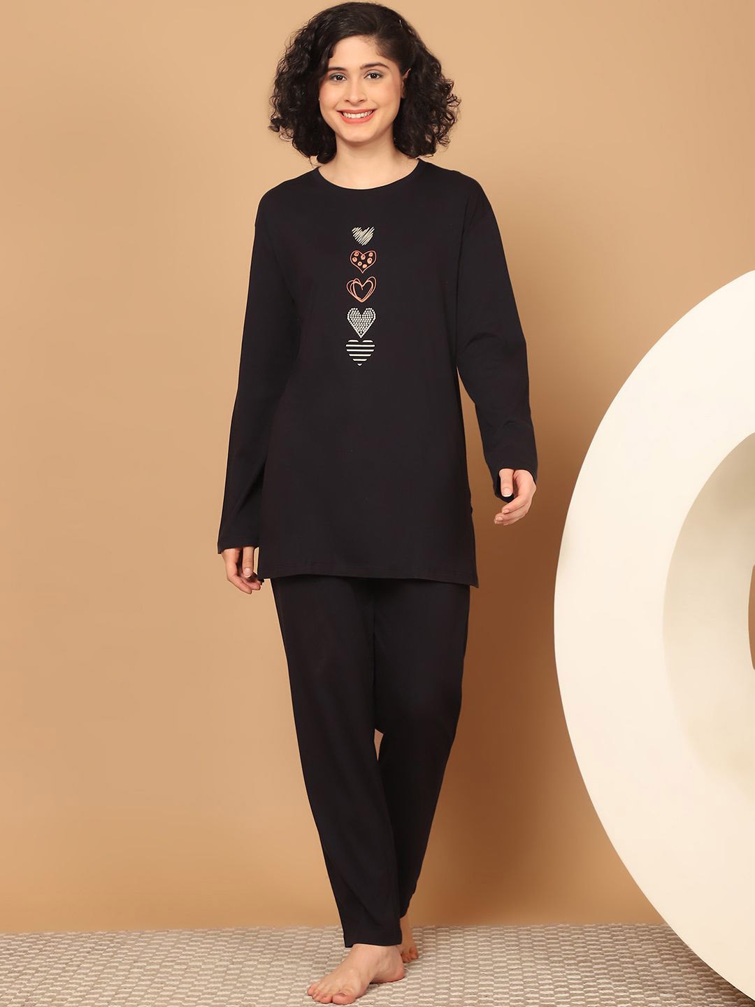 

Kanvin Women Conversational Printed Night suit, Black