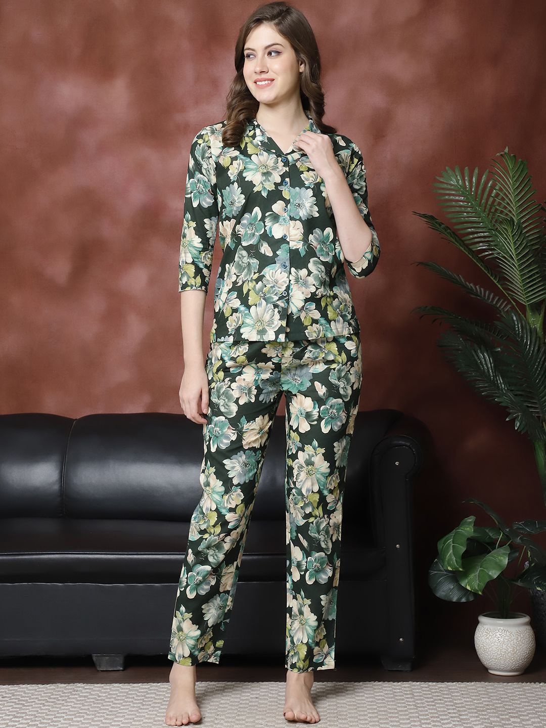 

Claura Women Printed Night suit, Green