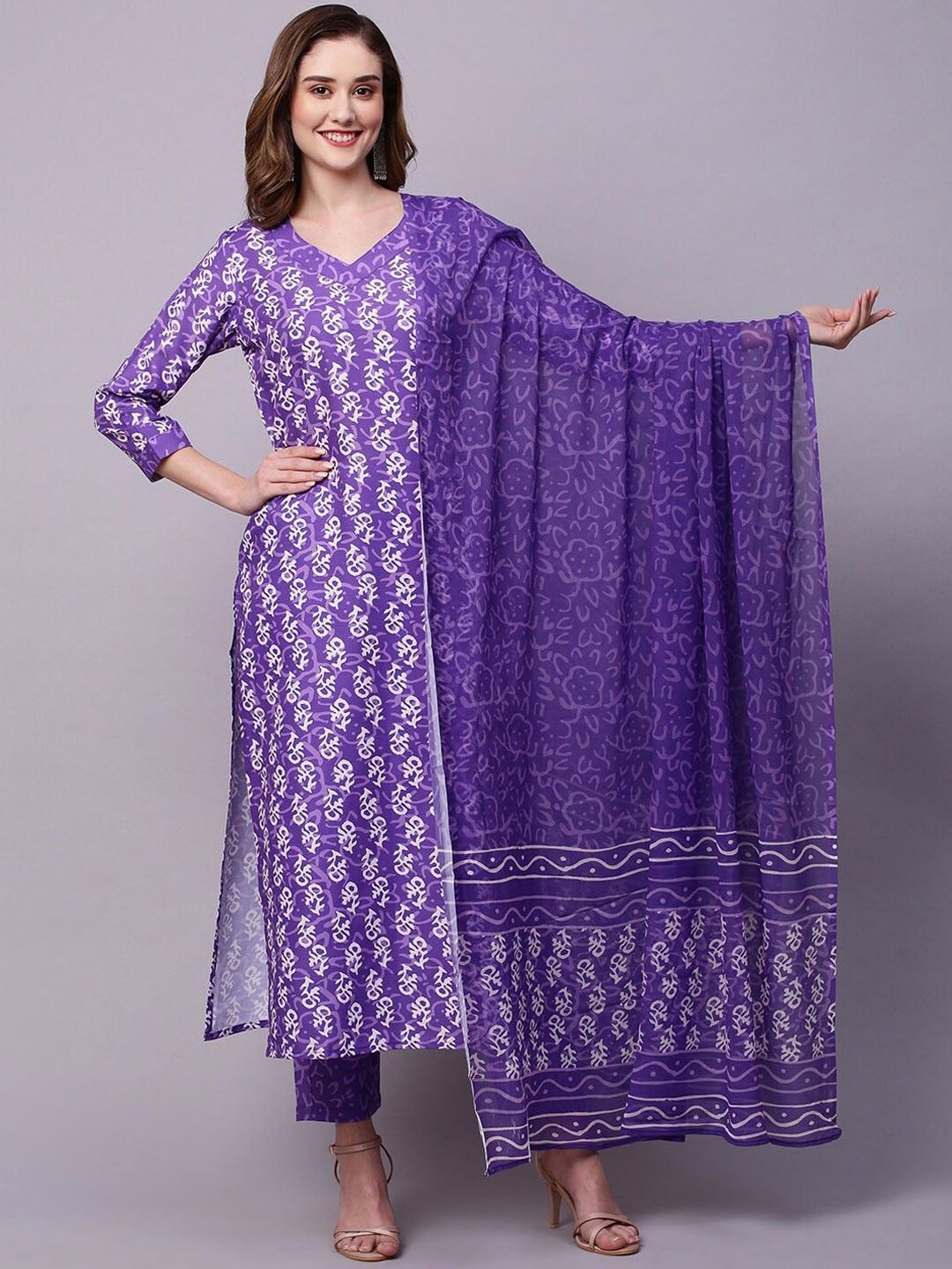 

Anni Designer Floral Printed Straight Kurta With Trouser & Dupatta, Purple