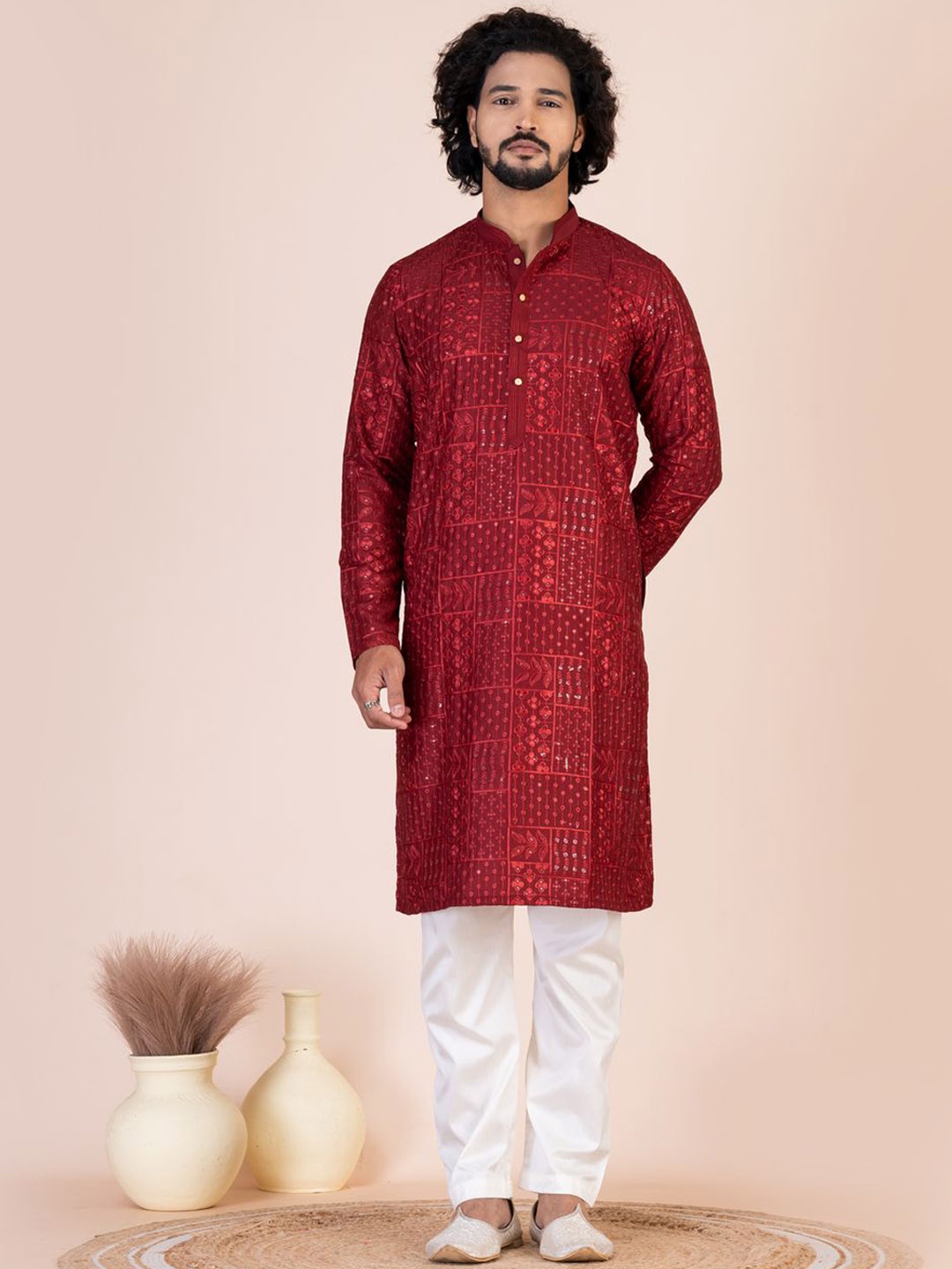 

HU - Handcrafted Uniquely Floral Embroidered Mandarin Collar Straight Kurta, Maroon